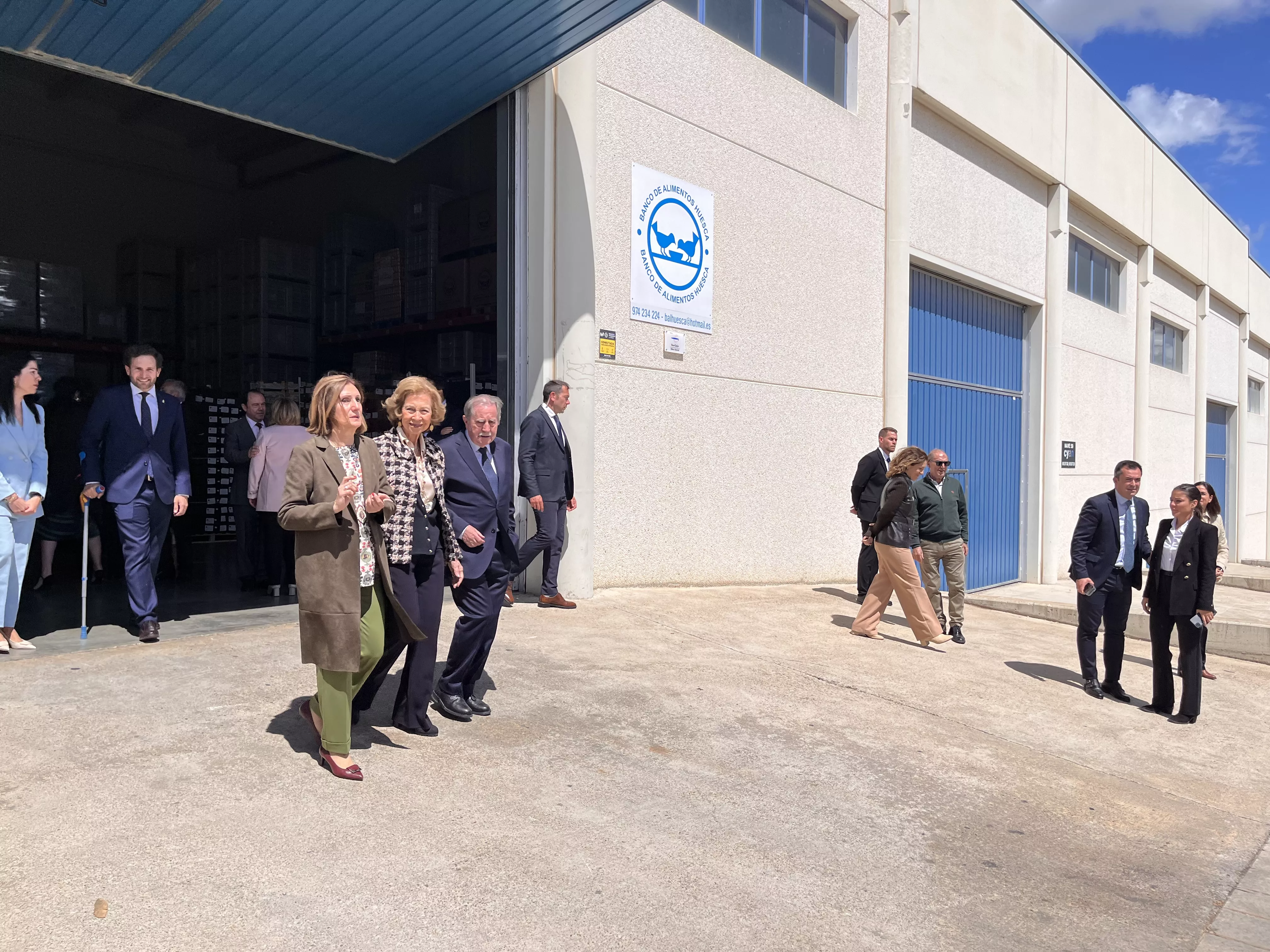 Visita de la Reina Sofía al Banco de Alimentos de Huesca. Foto Mercedes Manterola
