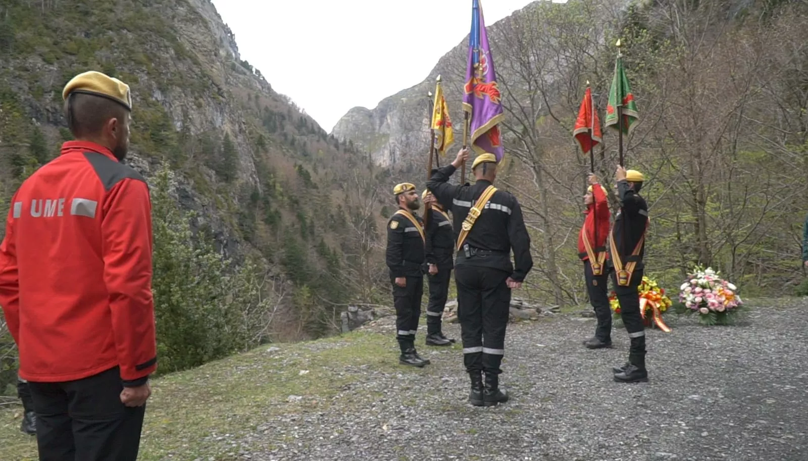 Homenaje de la UME a Víctor Martín Rebollo en Bujaruelo.
