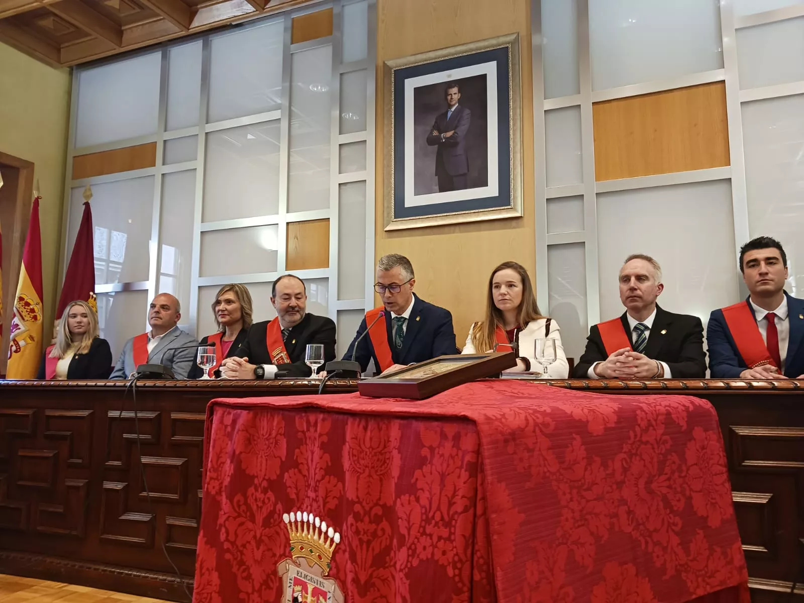 El Ayuntamiento ha entregado el Sueldo Jaqués a la Policía Nacional.