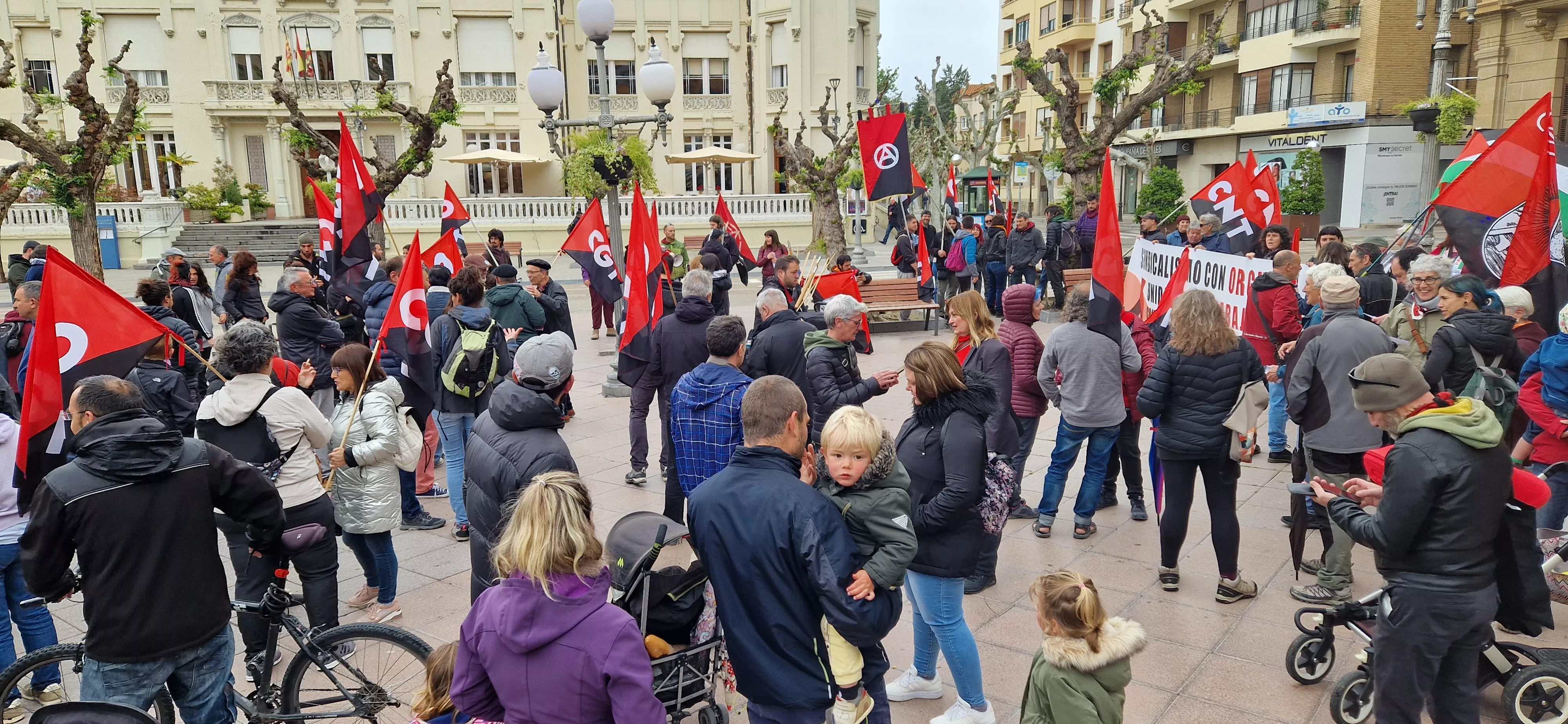 Manifestación de CGT y CNT el 1º de Mayo. Foto Myriam Martínez