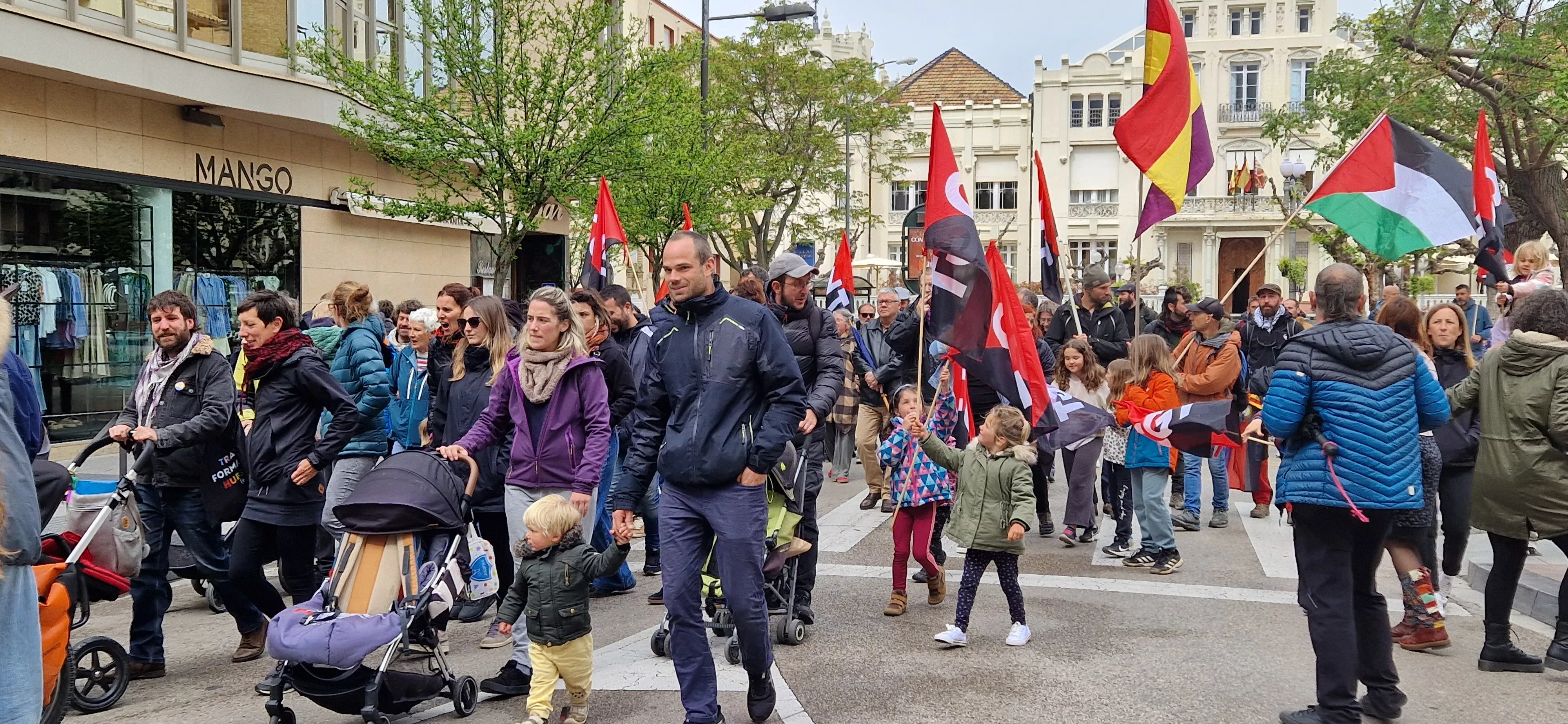 Manifestación de CGT y CNT el 1º de Mayo. Foto Myriam Martínez 
