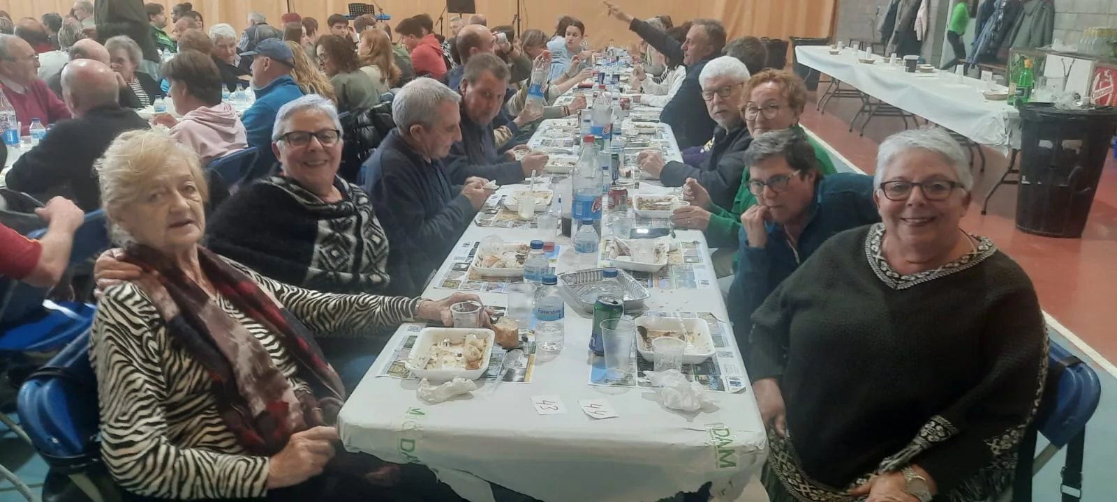 Fiesta de voluntarios en Ayerbe del Club Deportivo Padelante