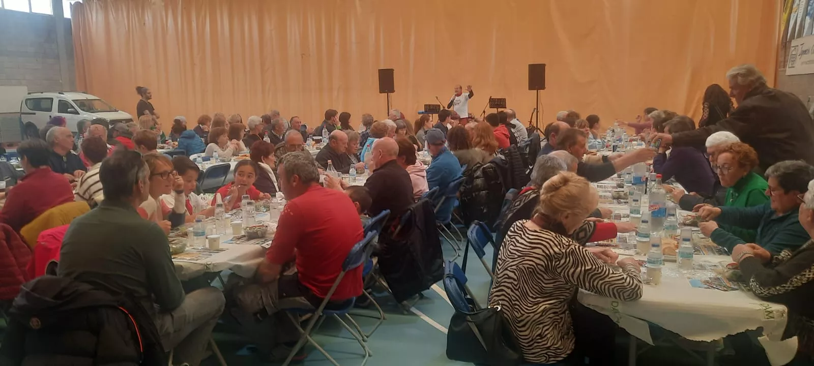 Fiesta de voluntarios en Ayerbe del Club Deportivo Padelante