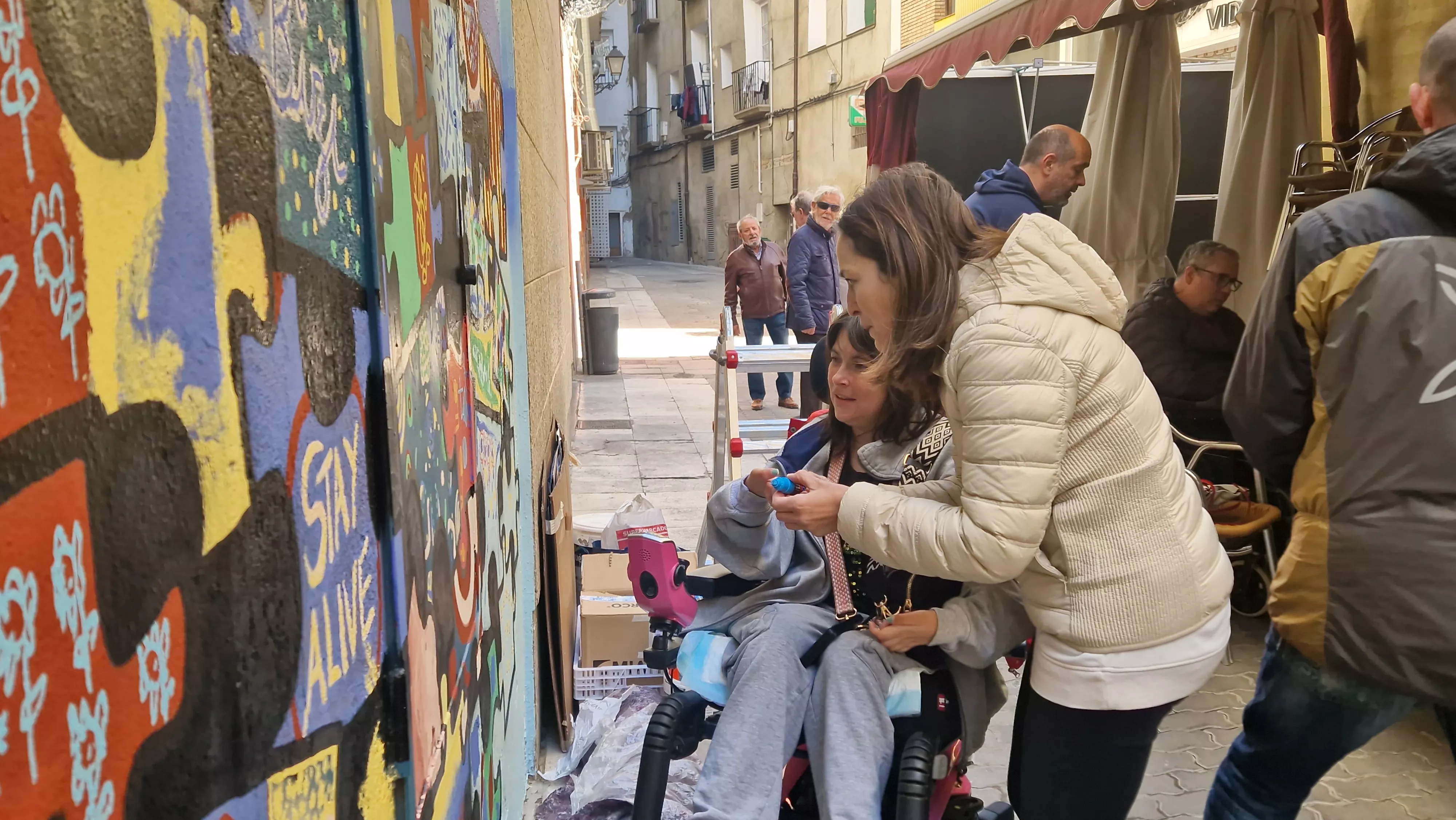 Primer mural colaborativo de Diversario. Foto Myriam Martínez