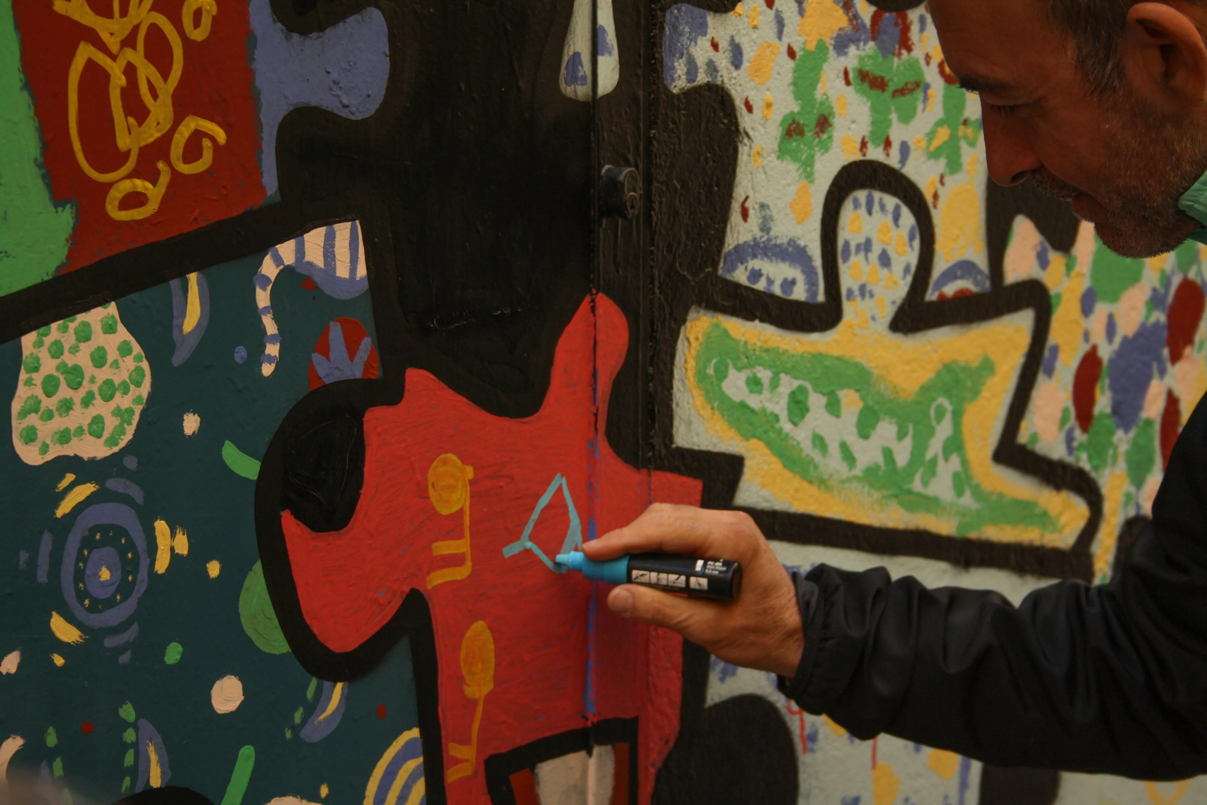 Primer mural colaborativo de Diversario. Foto Meliza Armoa 