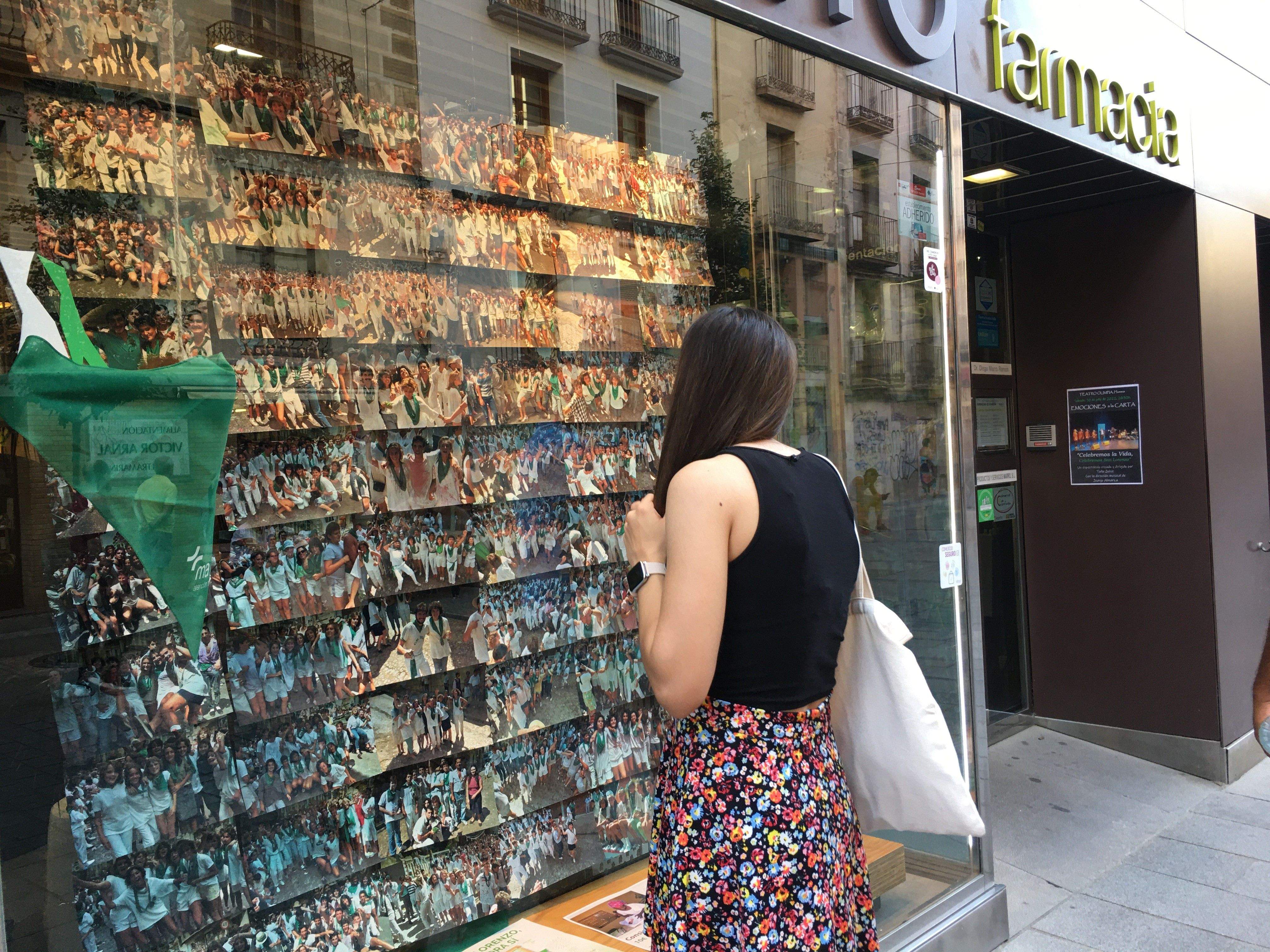 Las imágenes del San Lorenzo de 1987 en el escaparte de la farmacia Marro