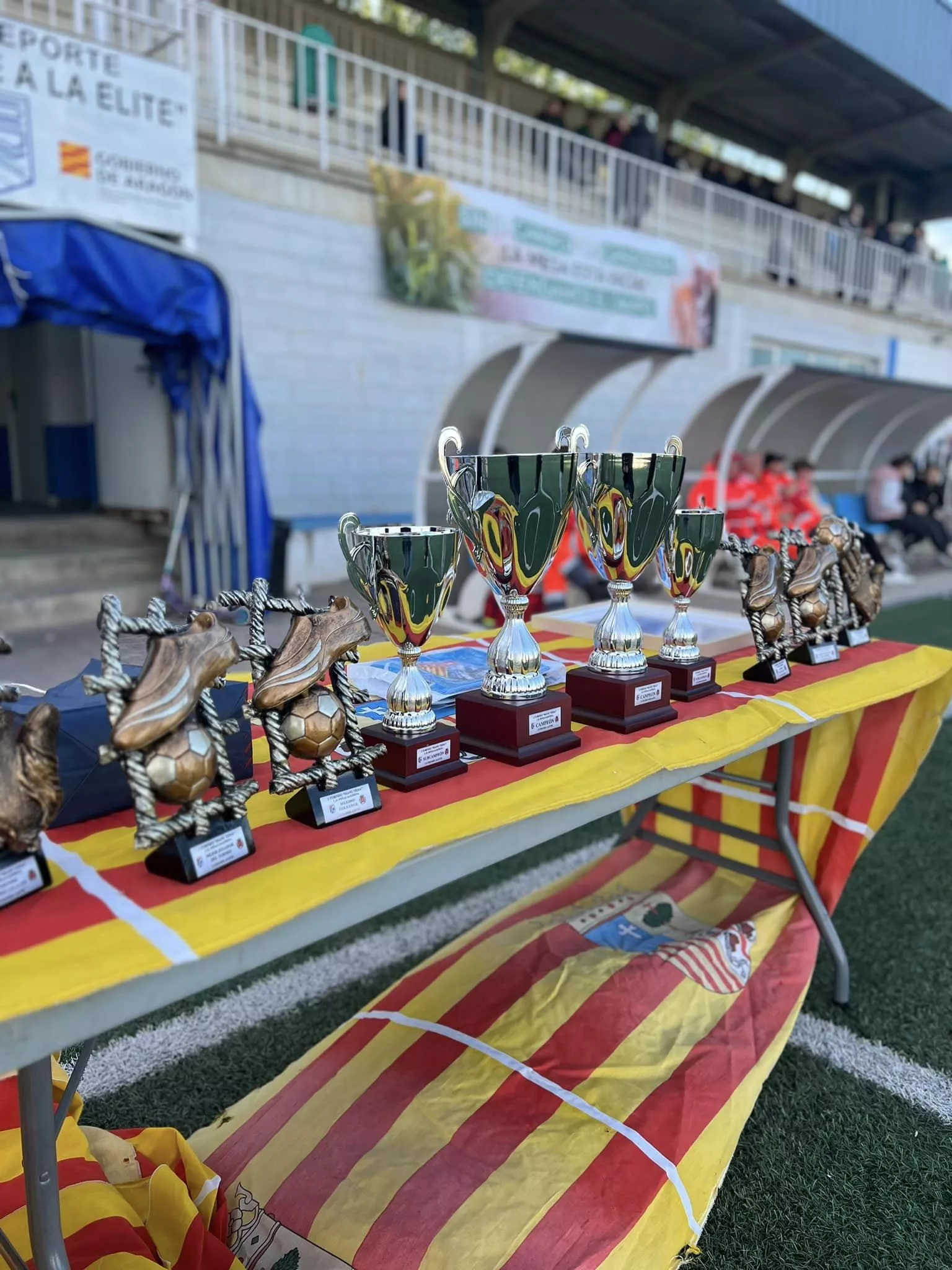 Entrega de premios del I Torneo Manu Tena.