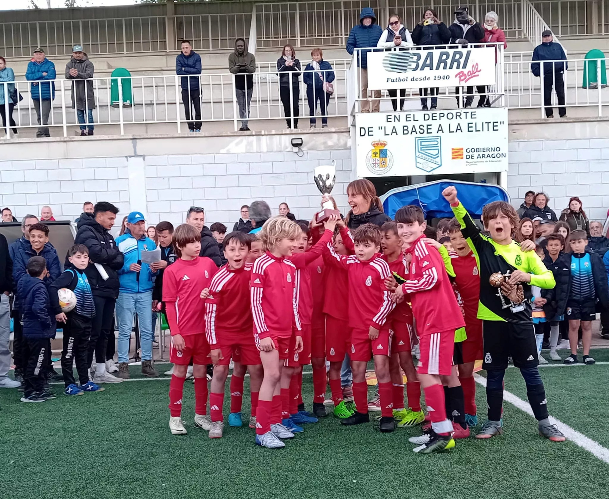 Entrega de premios del I Torneo Manu Tena.