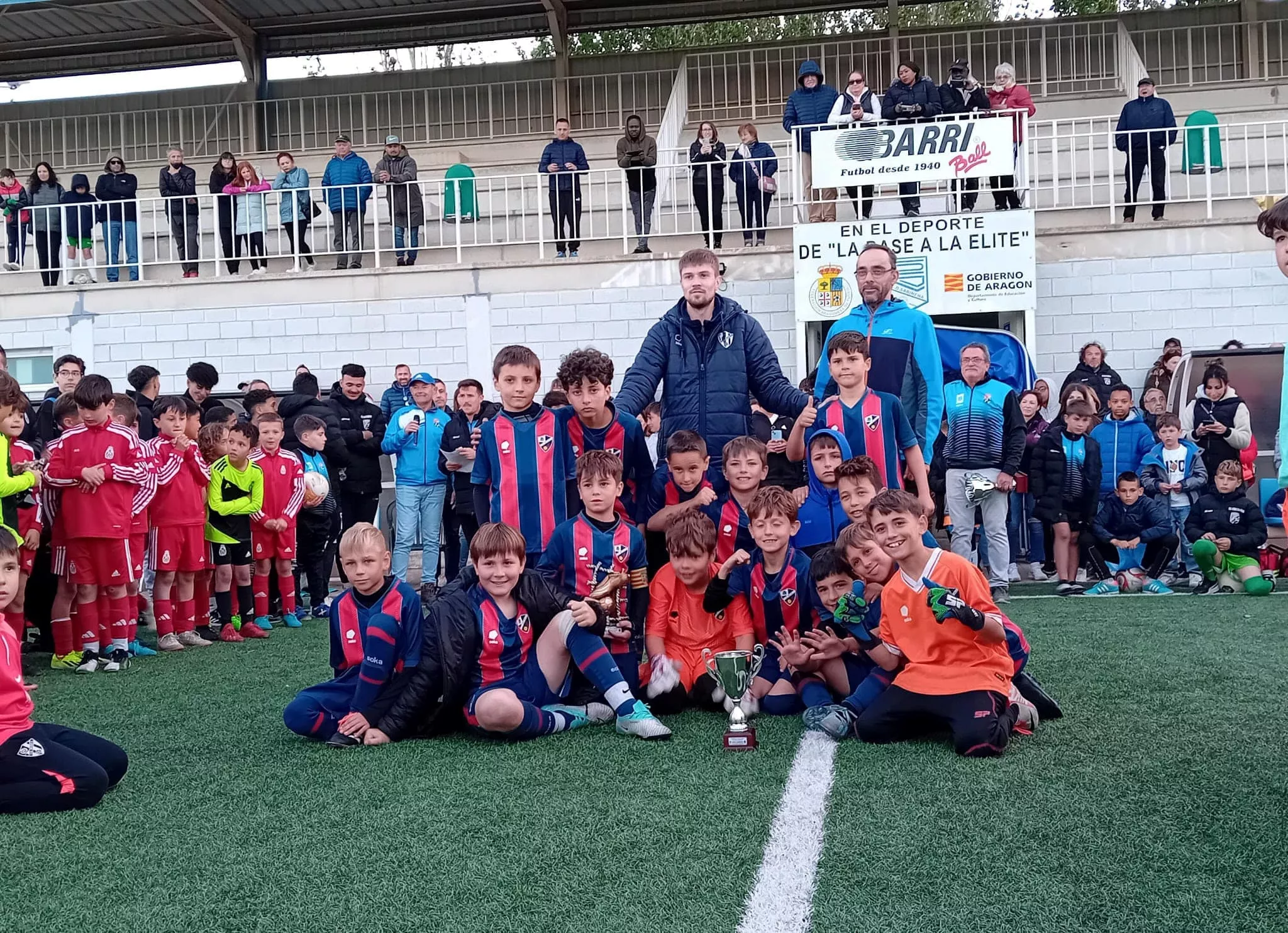 Entrega de premios del I Torneo Manu Tena.