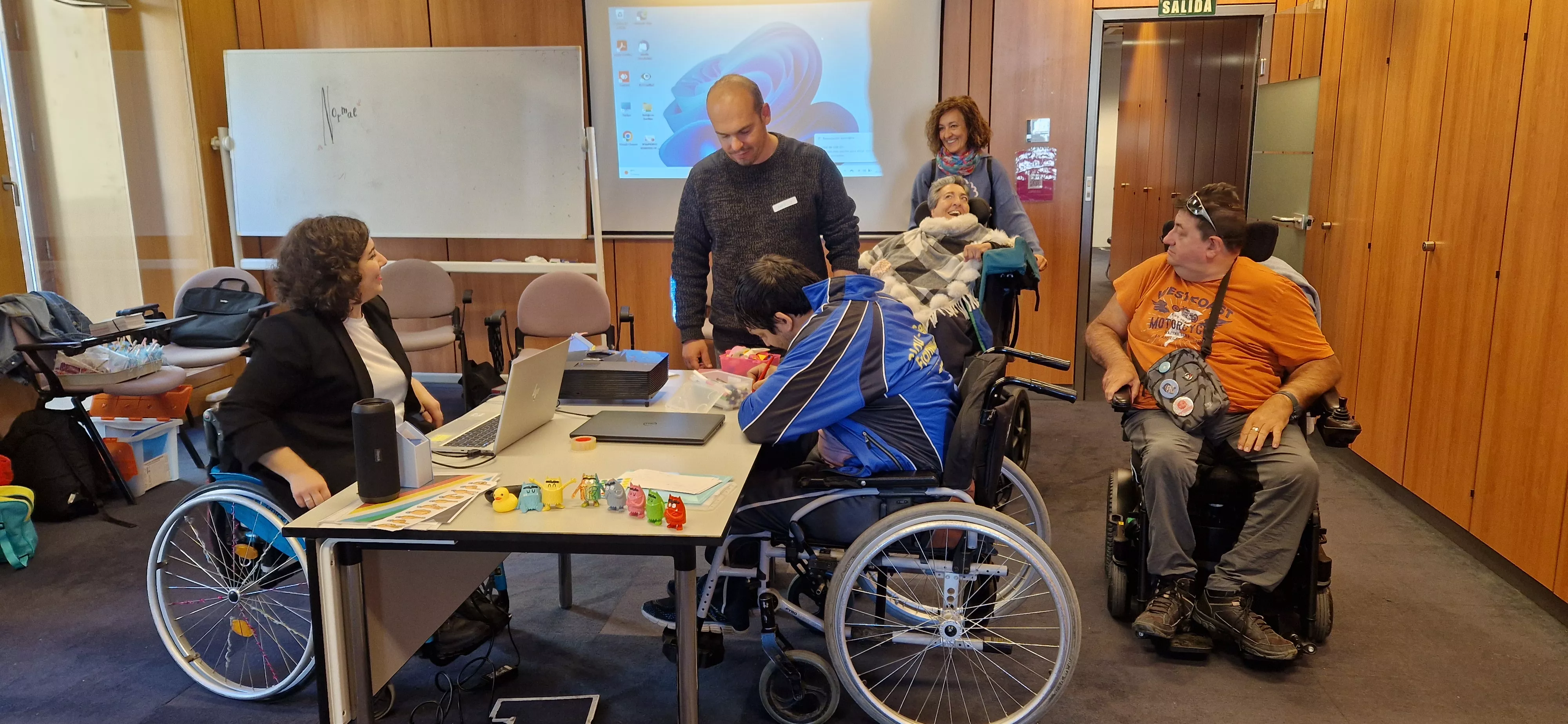 Taller de Marina Joven en Diversario 2024. Foto Myriam Martínez