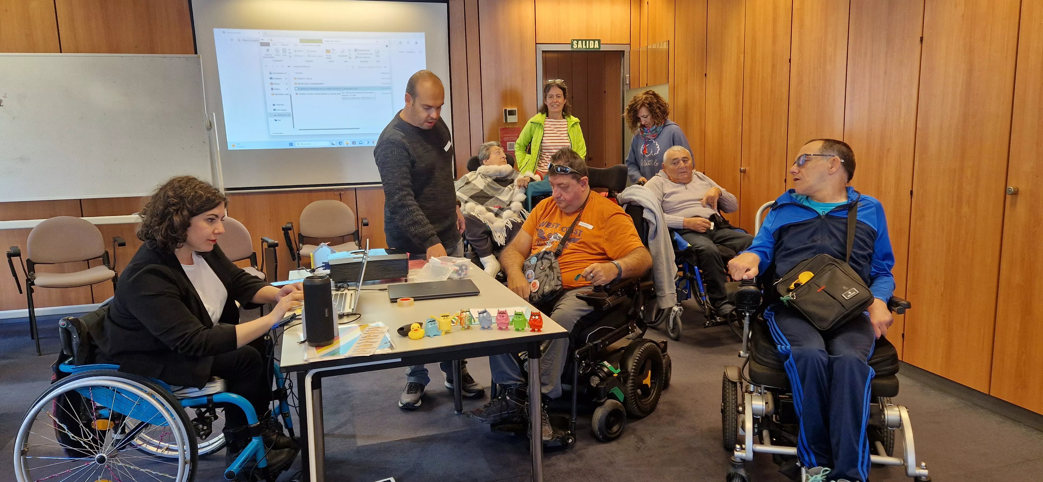 Taller de Marina Joven en Diversario 2024. Foto Myriam Martínez