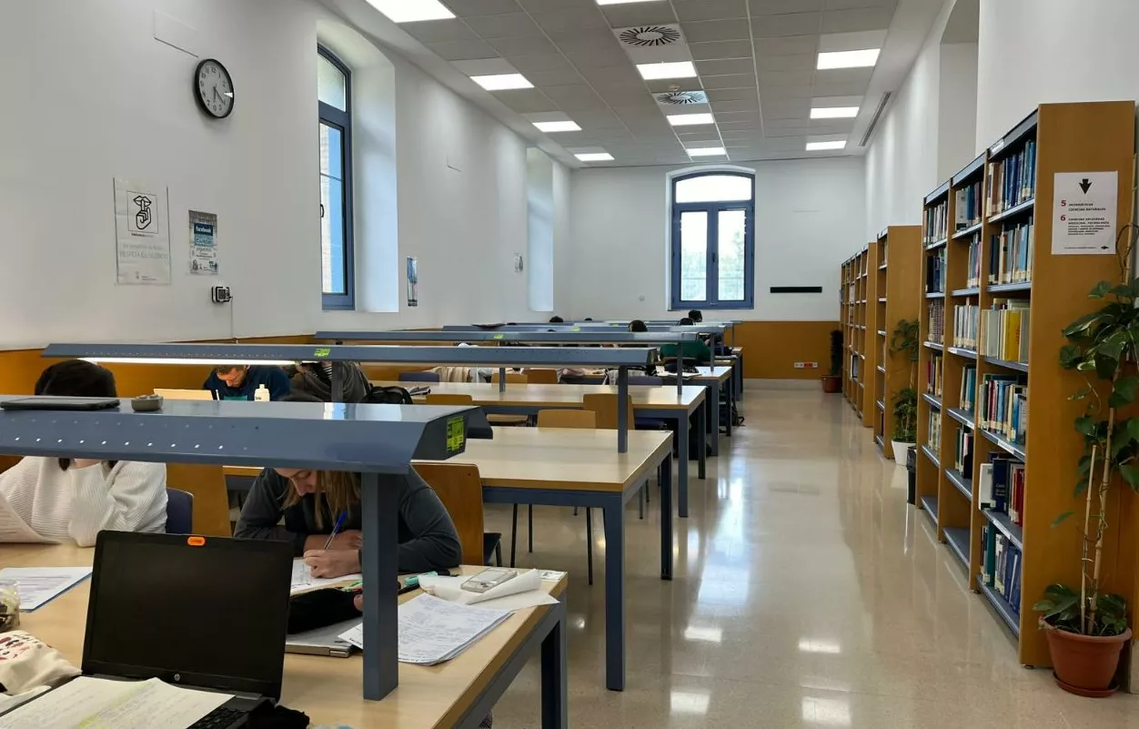 Sala de estudio del Campus de Huesca.