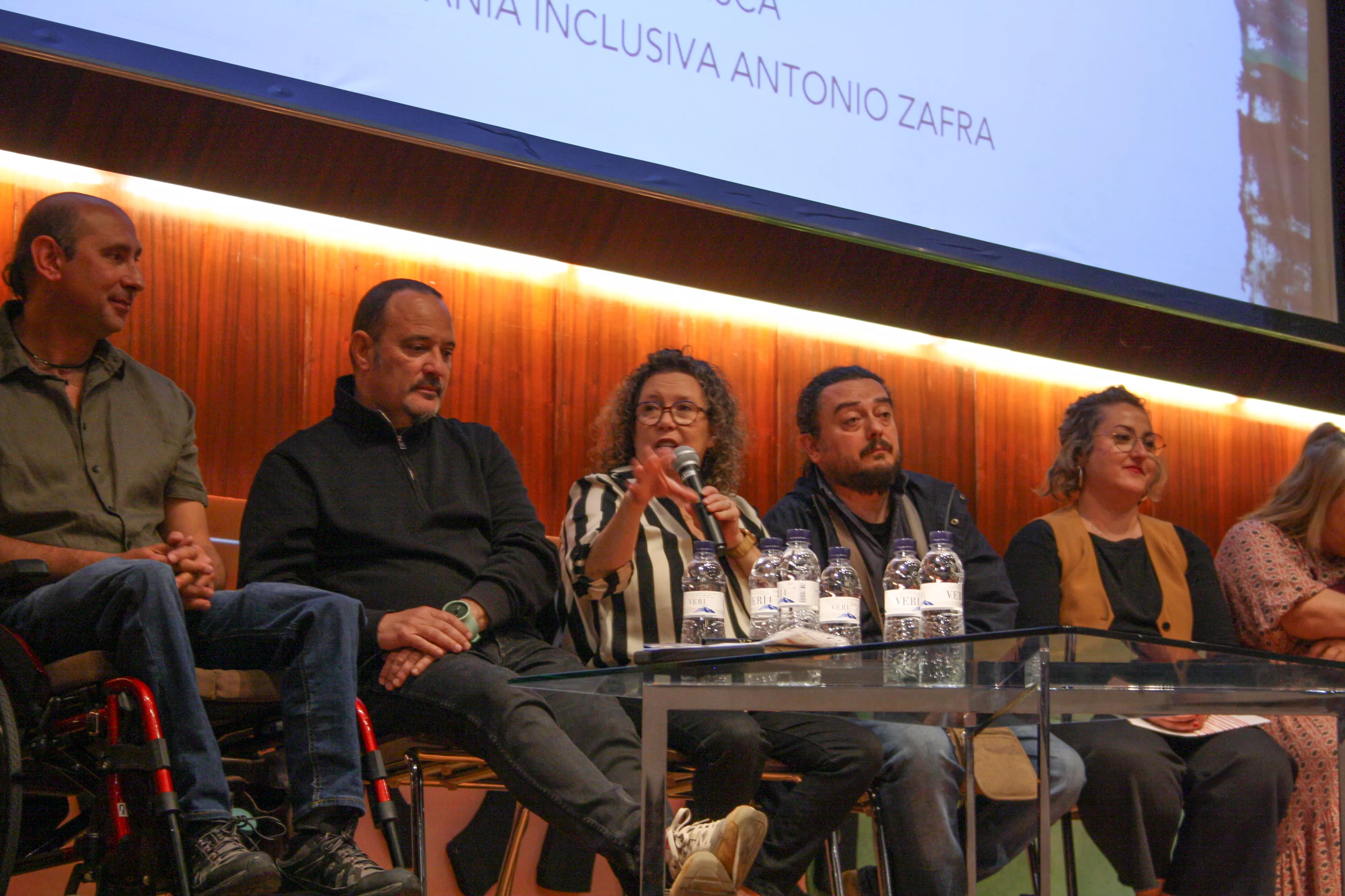 Mesa de experiencias de Diversario 2024 en la DPH. Foto Armoa Moreno Mesa de experiencias de Diversario 2024 en la DPH. Foto Armoa Moreno