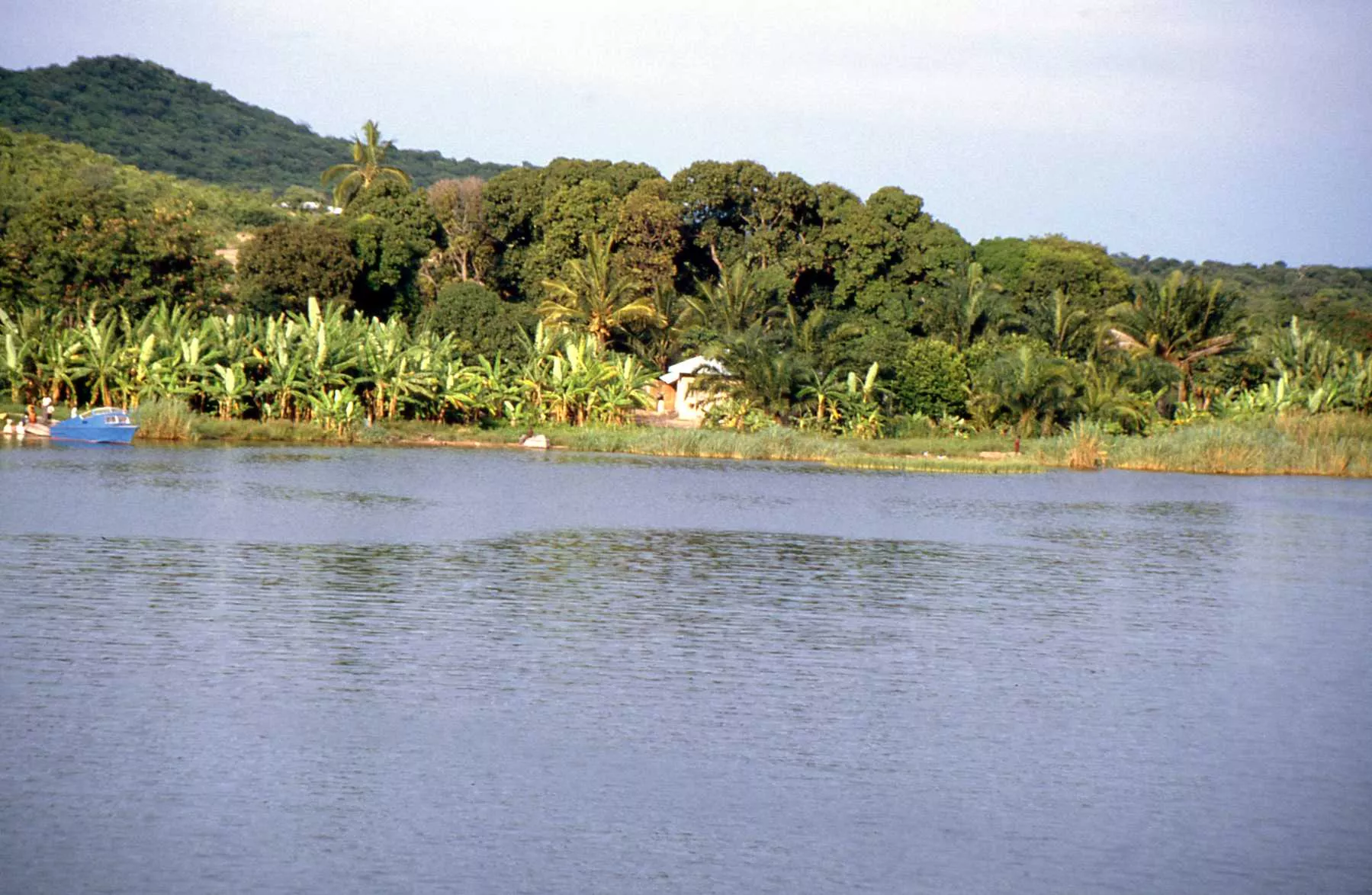 Marco Pascual en el lago Tanganica