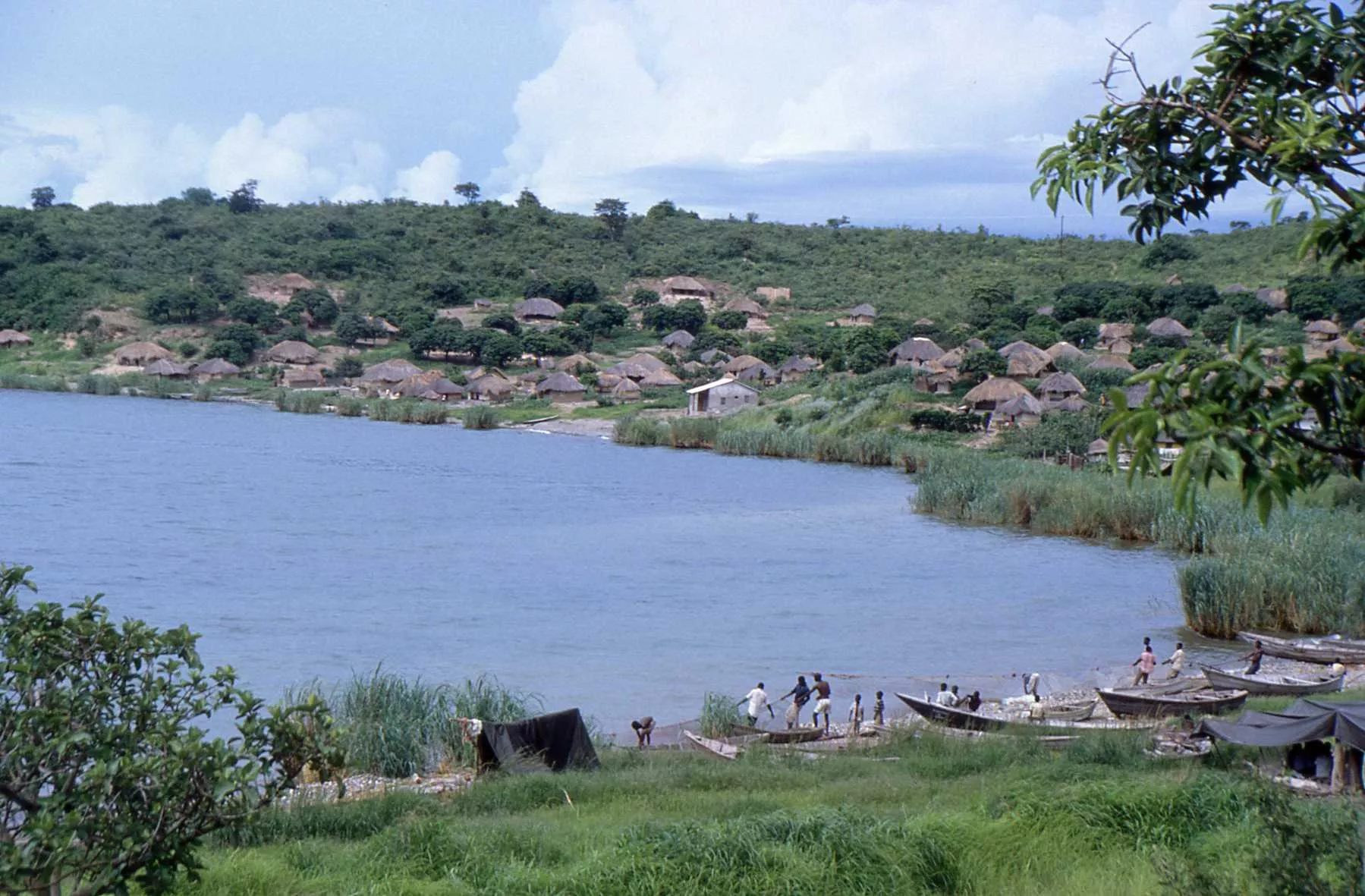 Marco Pascual en el lago Tanganica
