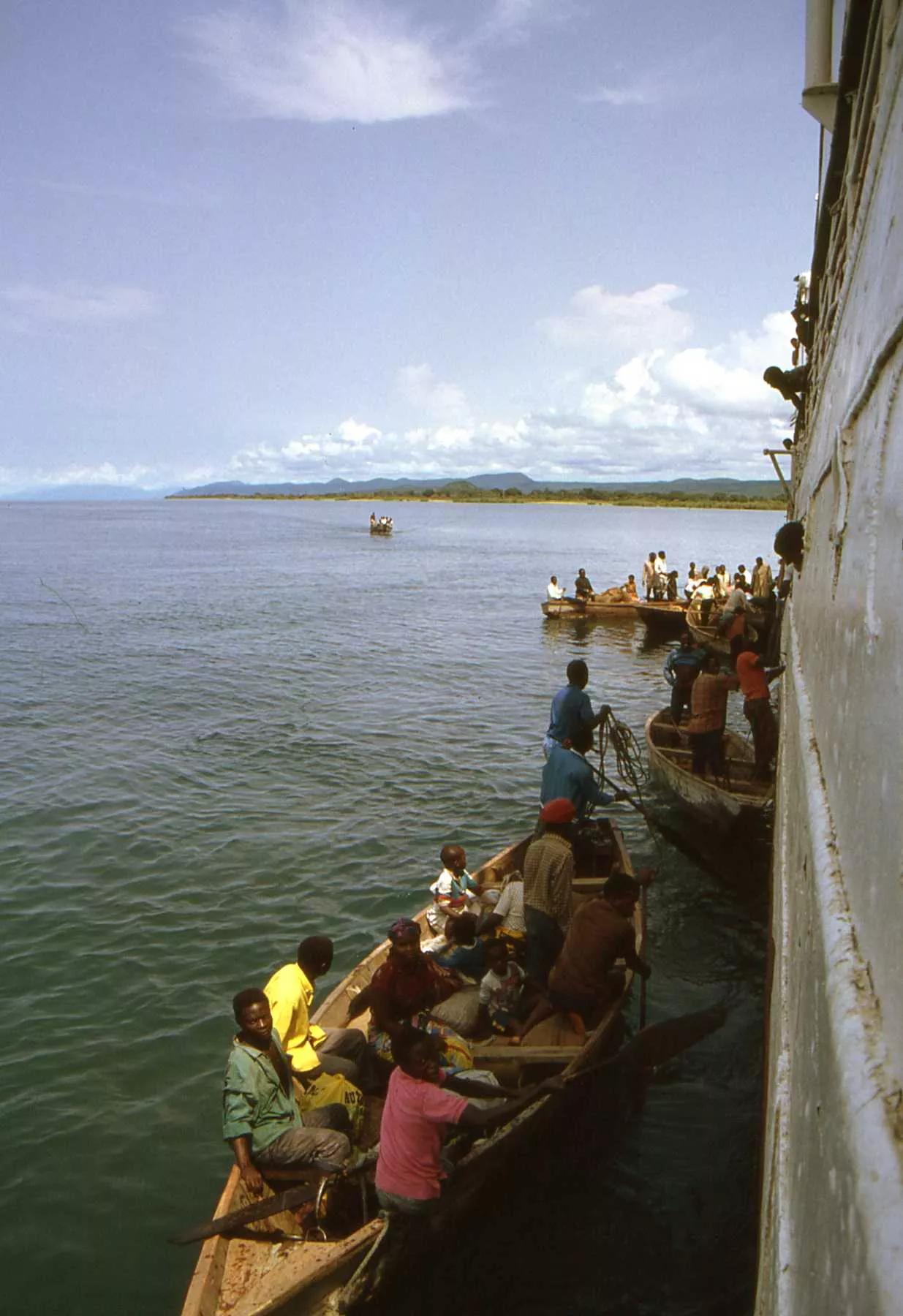 Marco Pascual en el lago Tanganica