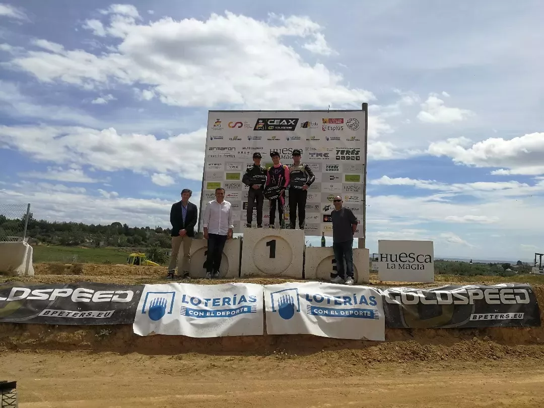 Podio Car cross junior