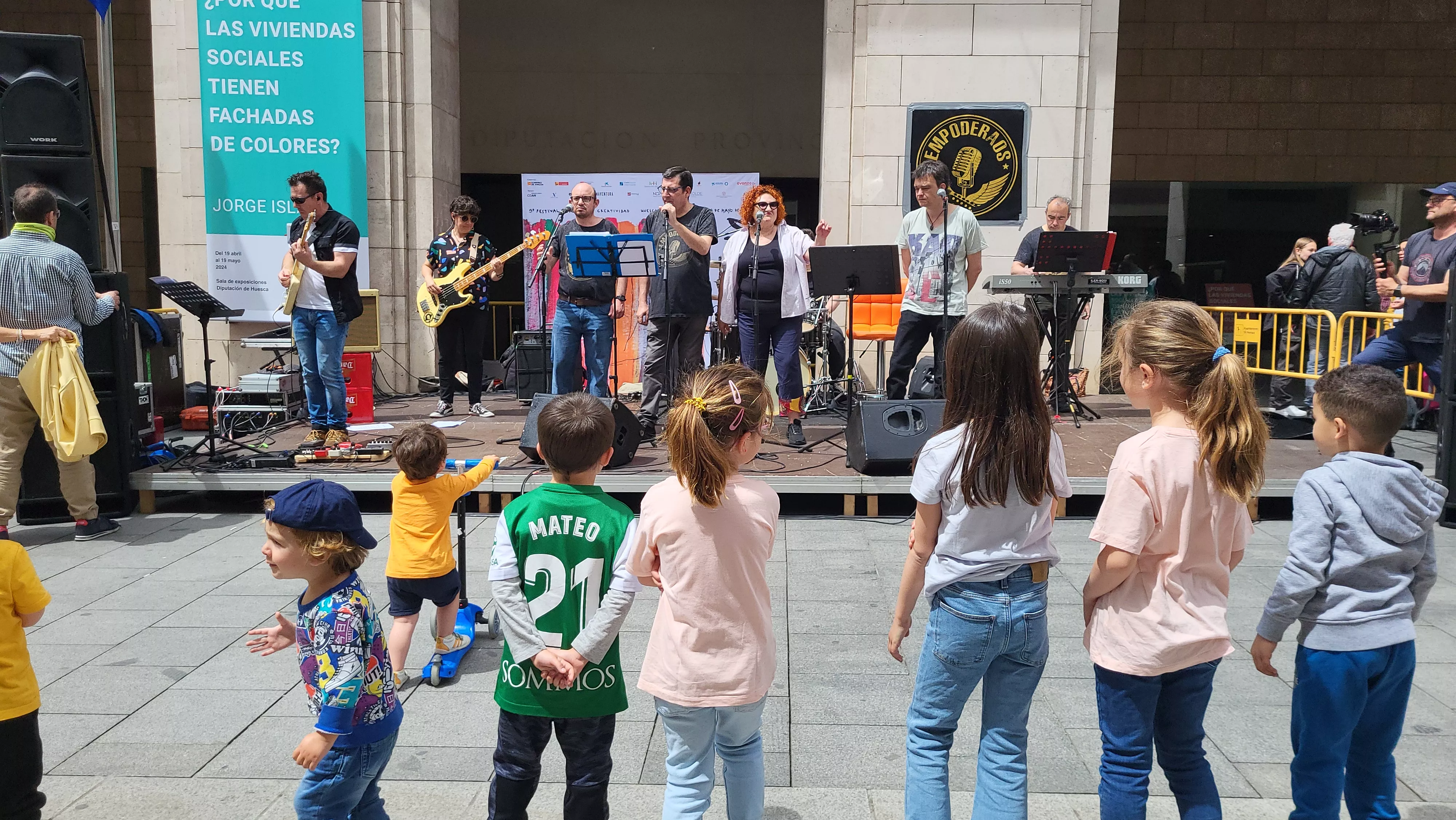  Clausura de Diversario en Huesca con la actuación de Empoderados. Foto Mercedes Manterola