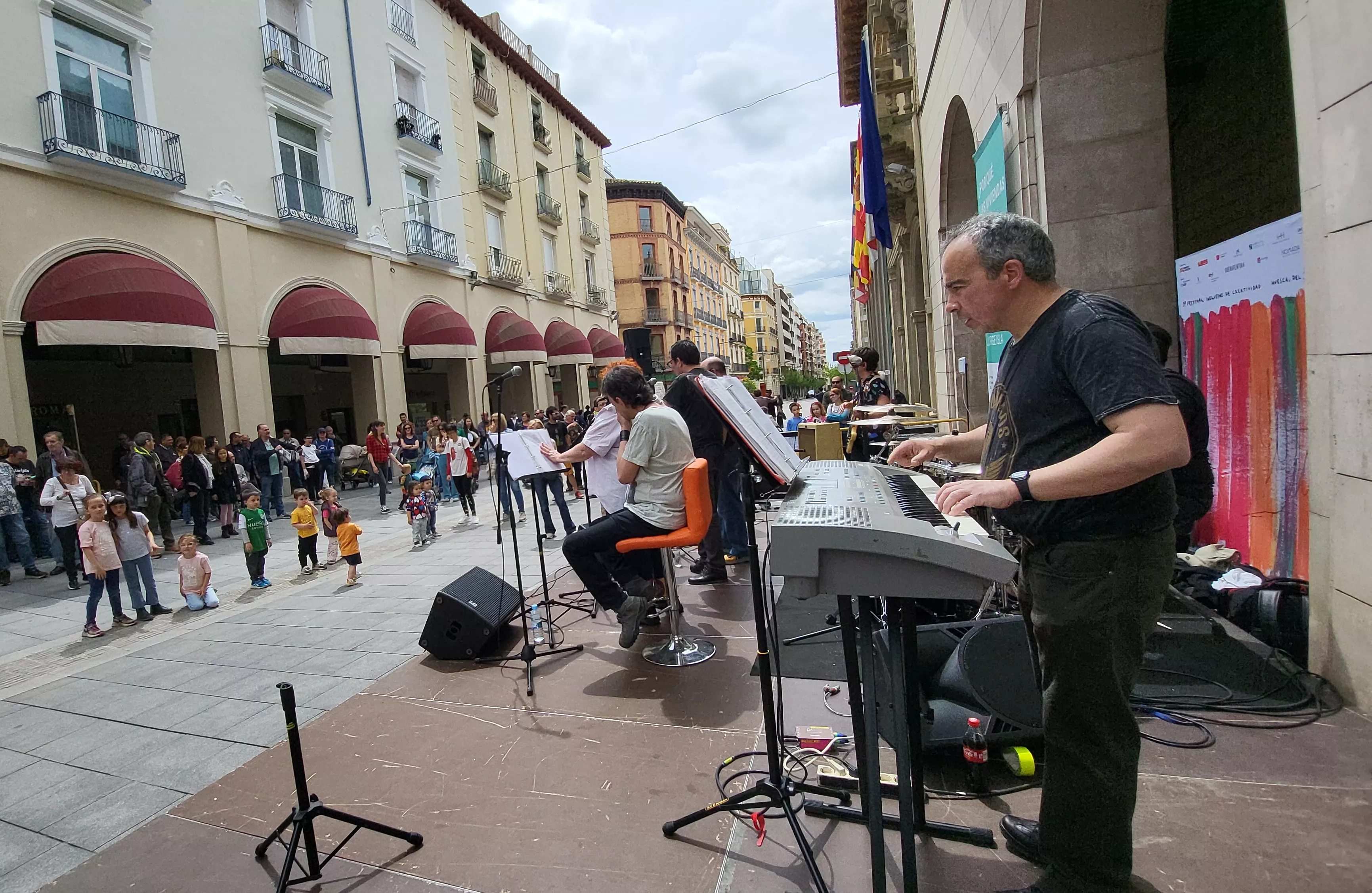  Clausura de Diversario en Huesca con la actuación de Empoderados. Foto Mercedes Manterola