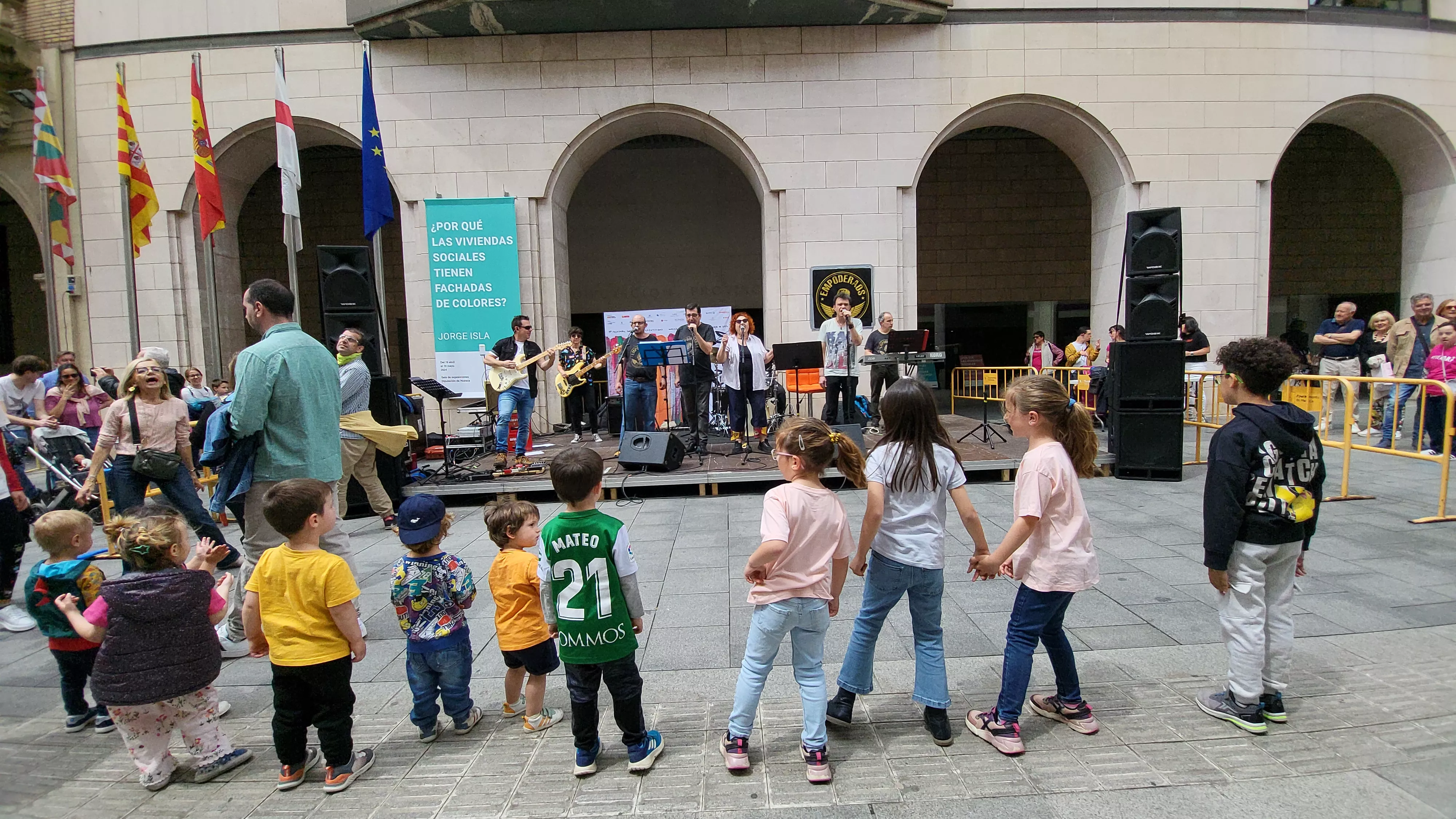  Clausura de Diversario en Huesca con la actuación de Empoderados. Foto Mercedes Manterola