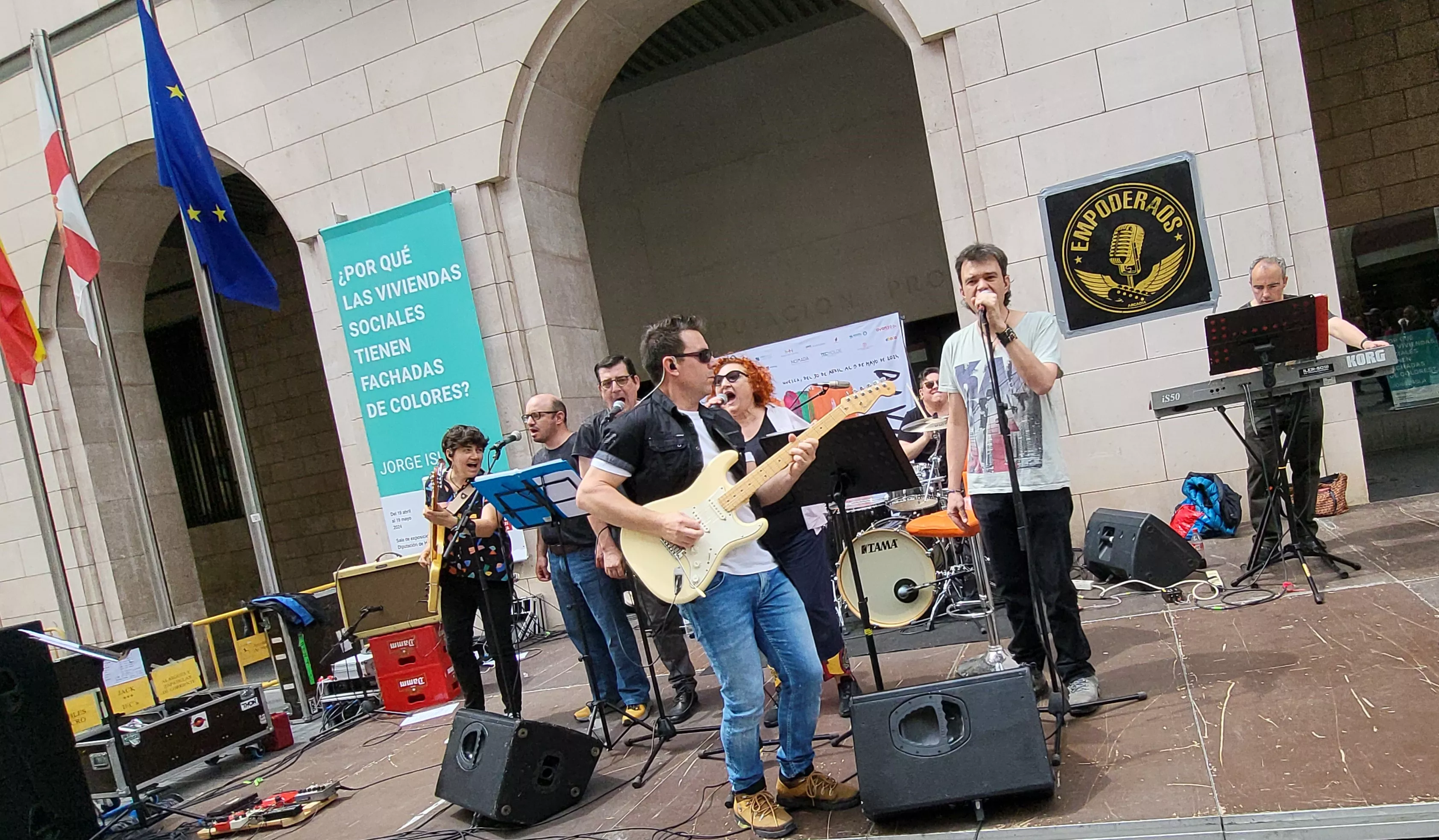  Clausura de Diversario en Huesca con la actuación de Empoderados. Foto Mercedes Manterola