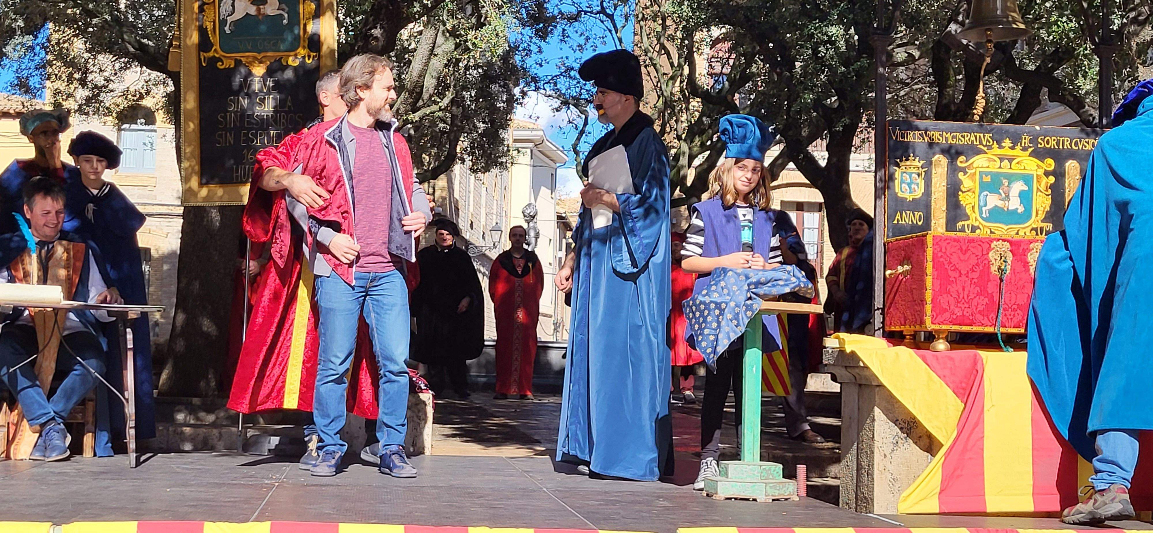 Huesca vuelve al s. XVII con la representación de la elección de los oficios. Foto: Mercedes Manterola 