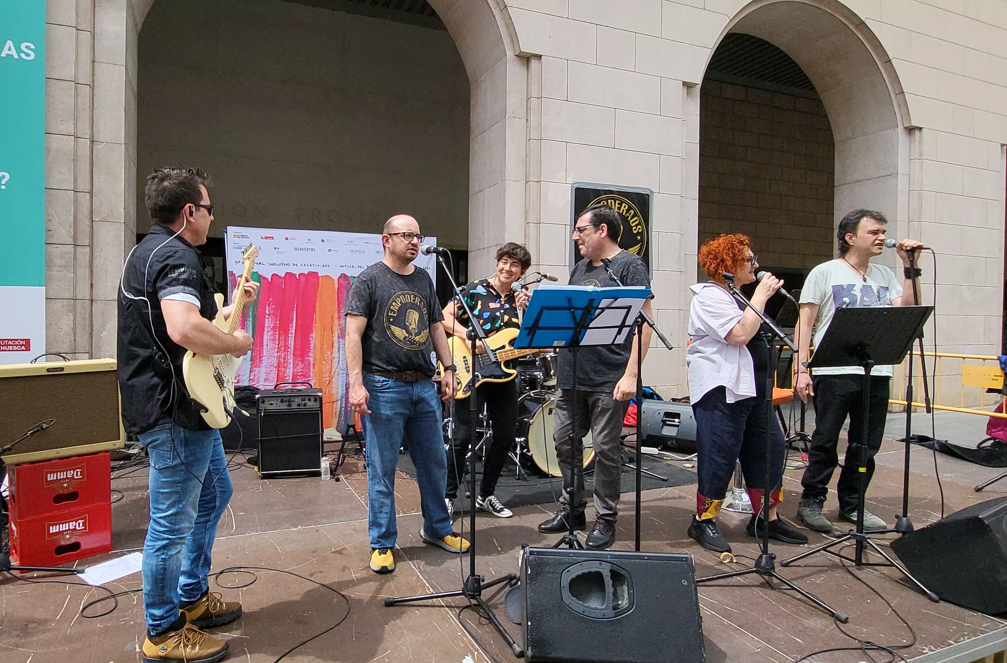  Clausura de Diversario en Huesca con la actuación de Empoderados. Foto Mercedes Manterola