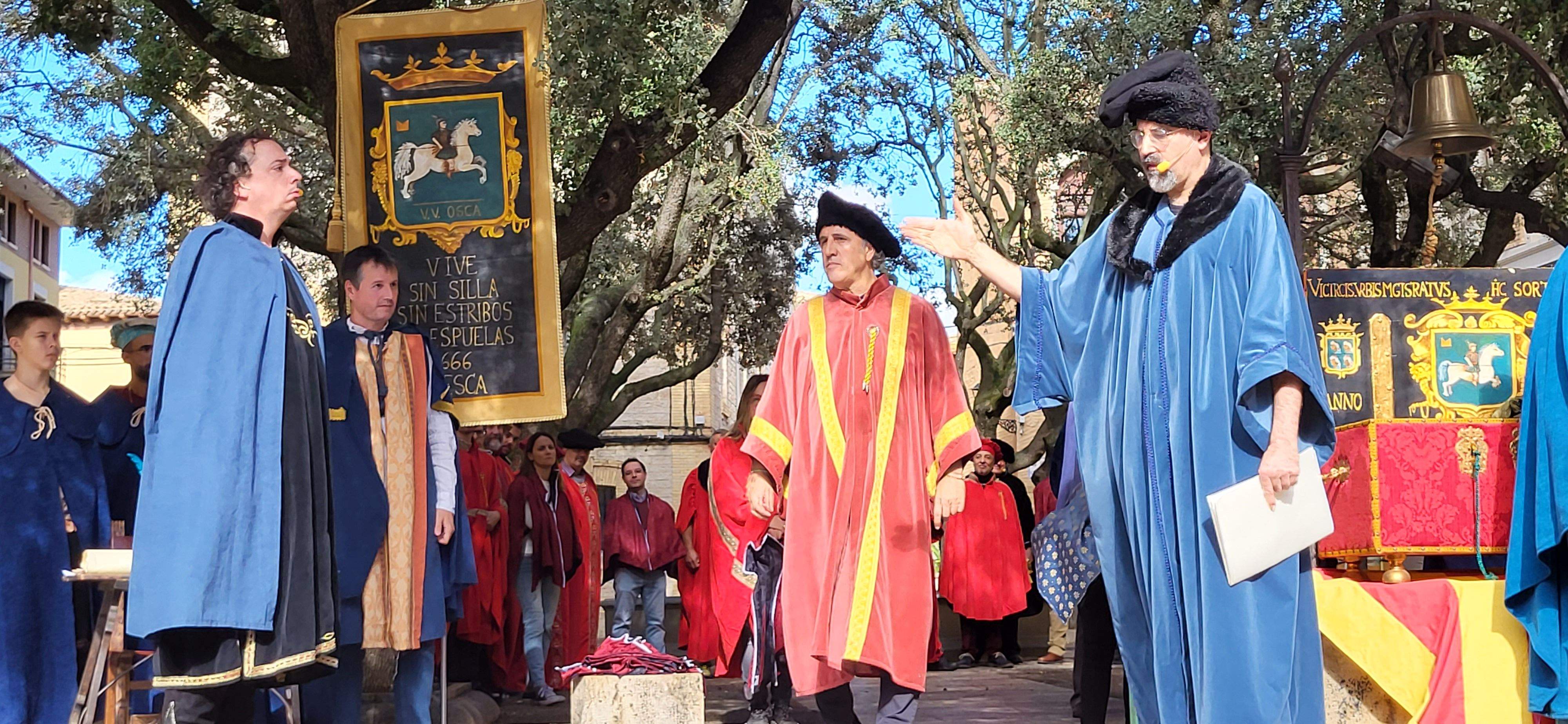 Huesca vuelve al s. XVII con la representación de la elección de los oficios. Foto: Mercedes Manterola 