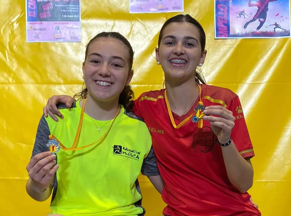 Andrea Mingarro (izquierda), plata en El Campello