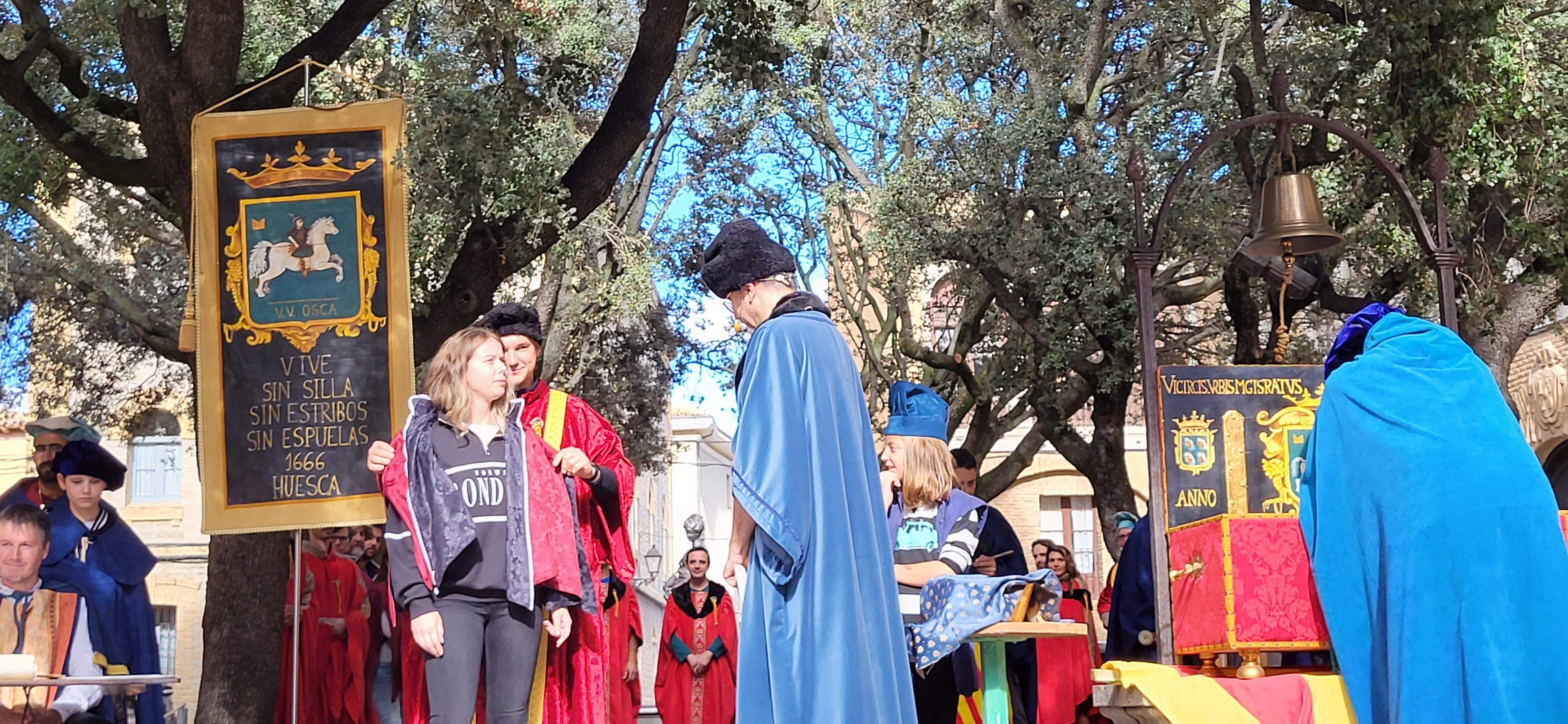 Huesca vuelve al s. XVII con la representación de la elección de los oficios. Foto: Mercedes Manterola 