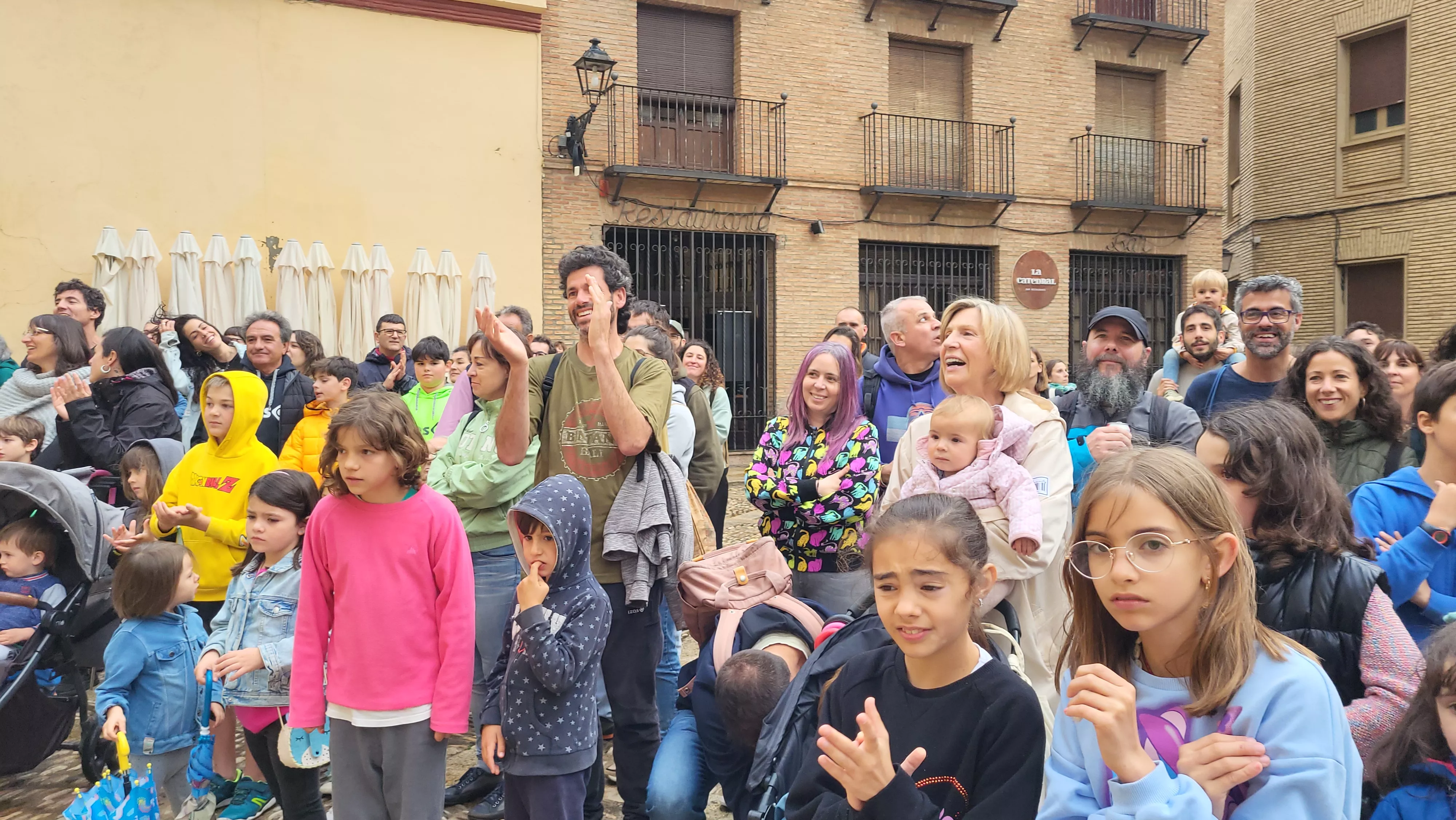 Encuentro internacional Caminando por las Nubes en Huesca. Foto Mercedes Manterola