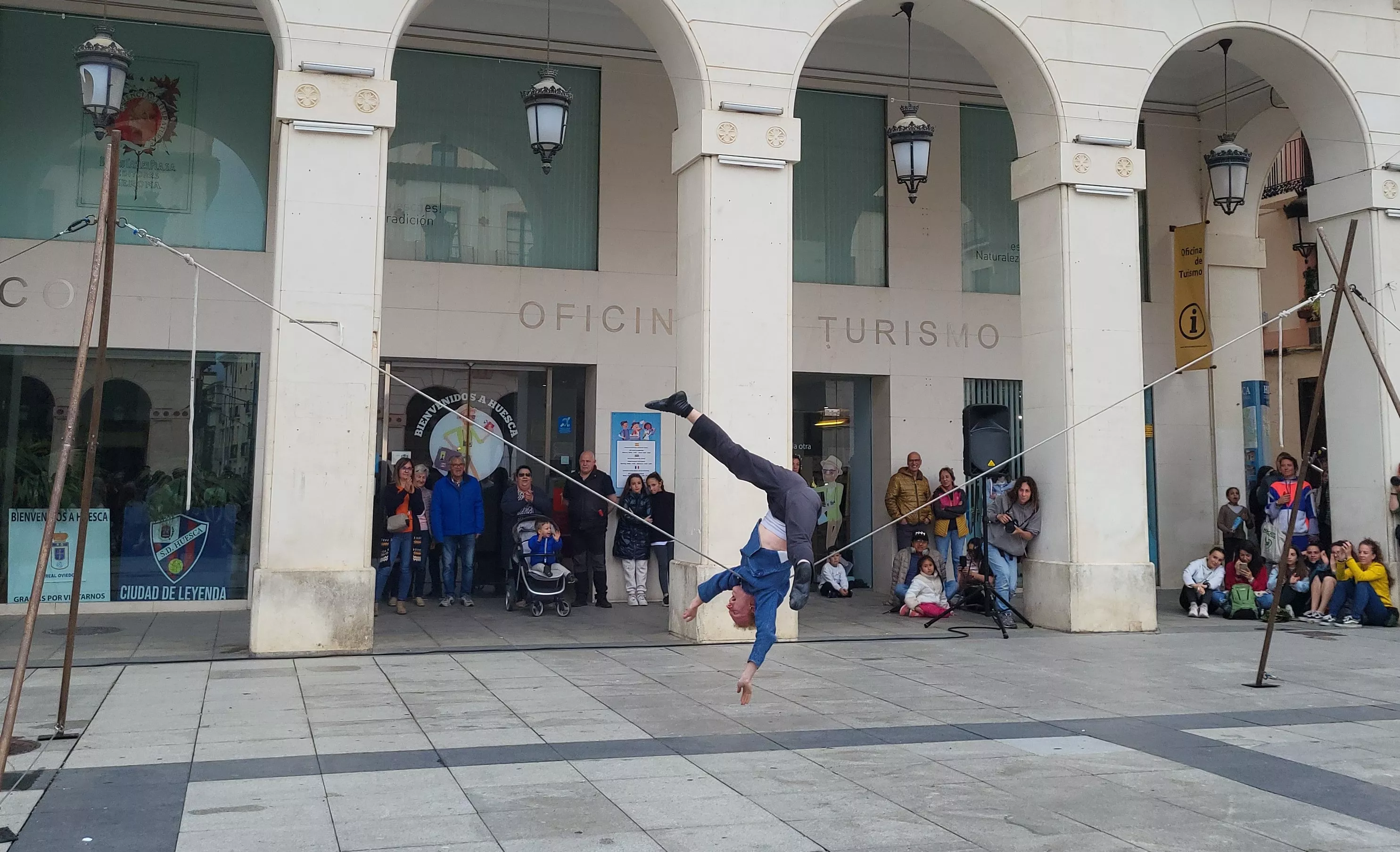Encuentro internacional Caminando por las Nubes en Huesca. Foto Mercedes Manterola