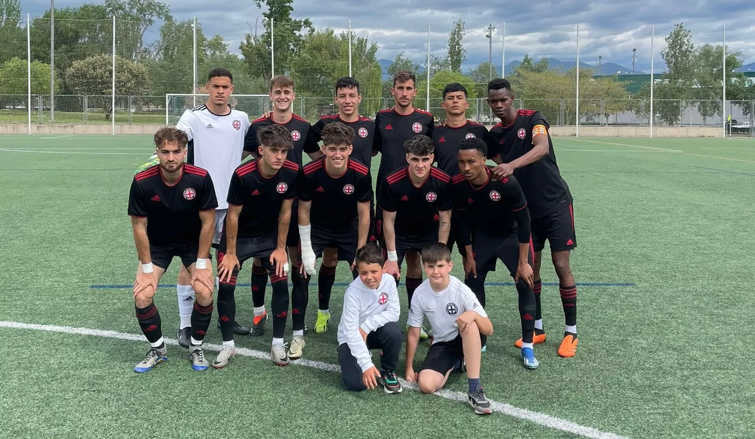 Once del Internacional en su triunfo ante el Delicias. Regional Preferente: los de arriba no fallan y esperan el tropiezo del Robres