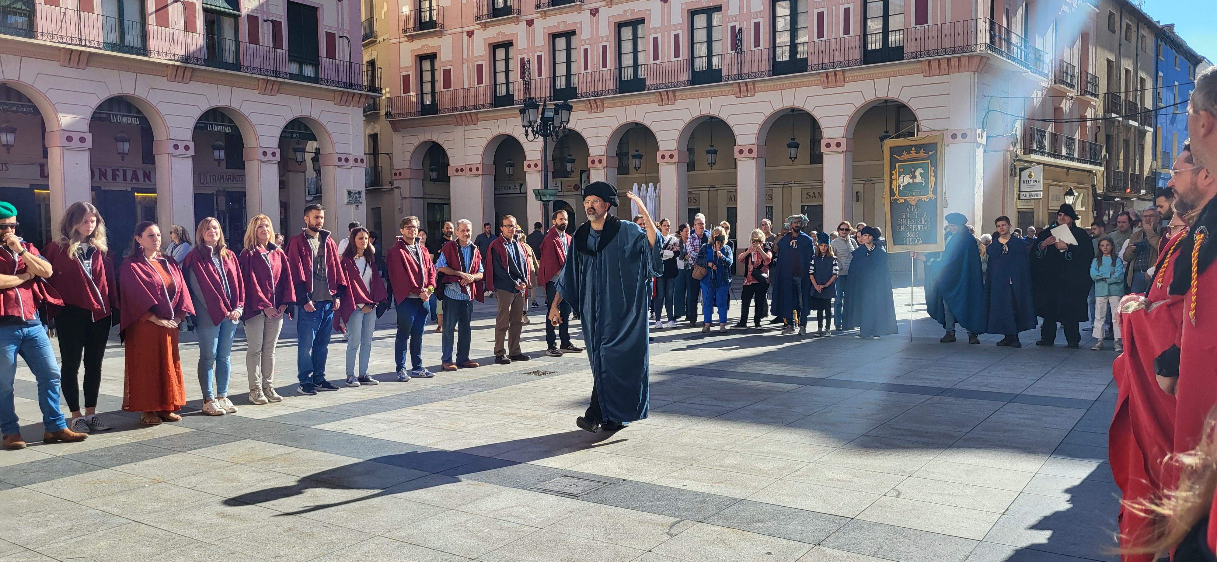 Huesca vuelve al s. XVII con la representación de la elección de los oficios. Foto: Mercedes Manterola 