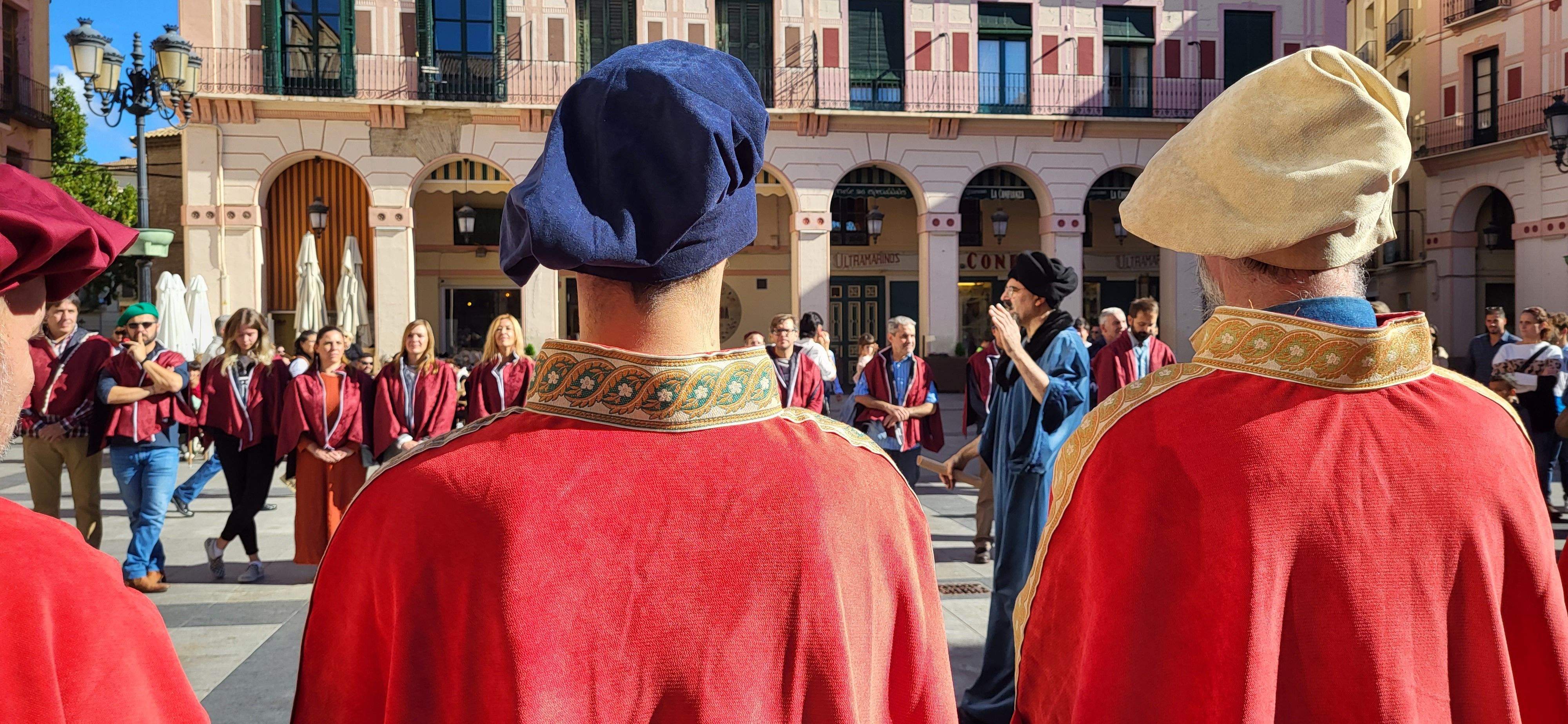 Huesca vuelve al s. XVII con la representación de la elección de los oficios. Foto: Mercedes Manterola 