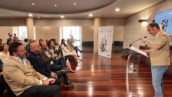 Carlos Sampériz en la presentación del festival Sonna 2024. Carlos Sampériz en la presentación del festival Sonna 2024.