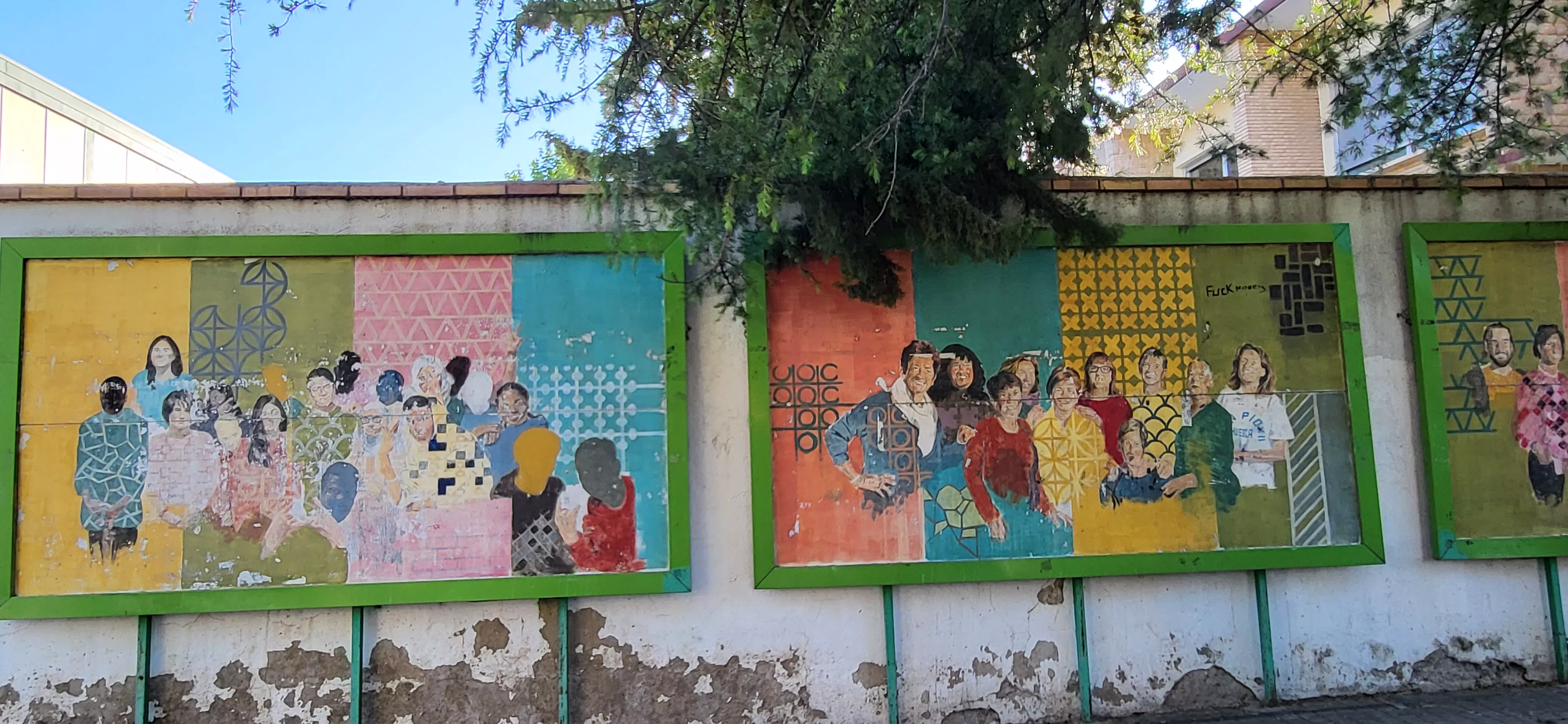 Visita a los murales del Perpetuo Socorro, que ha abierto la programación del Barriofest. Foto Mercedes Manterola