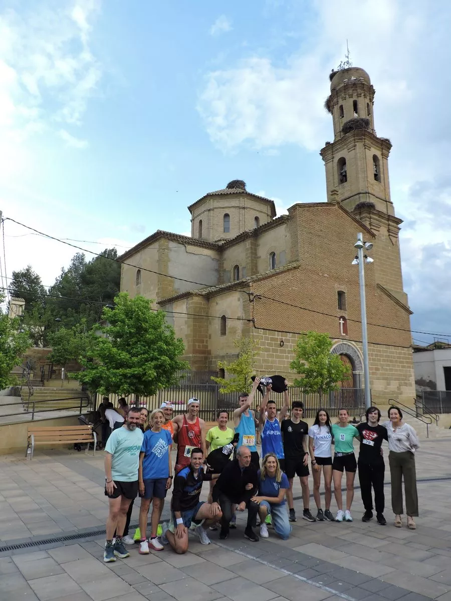 Foto de corredores y autoridades