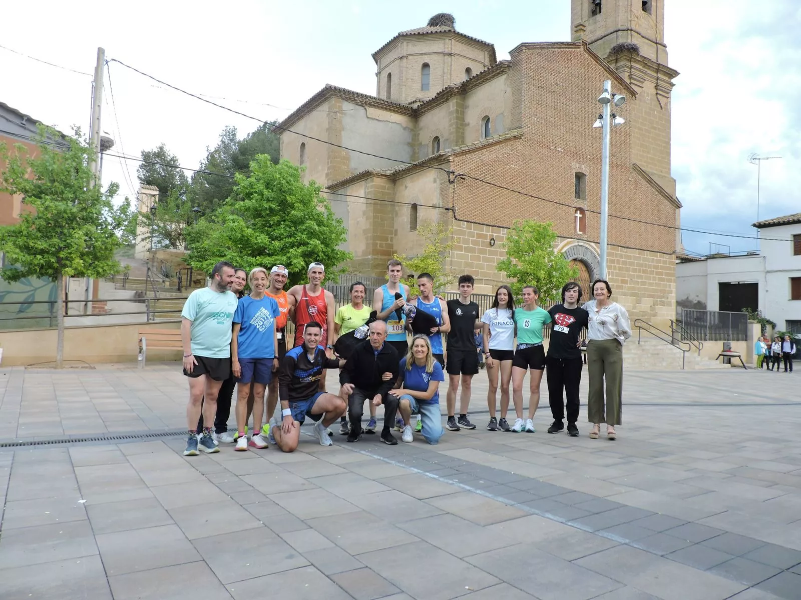 Foto de corredores y autoridades