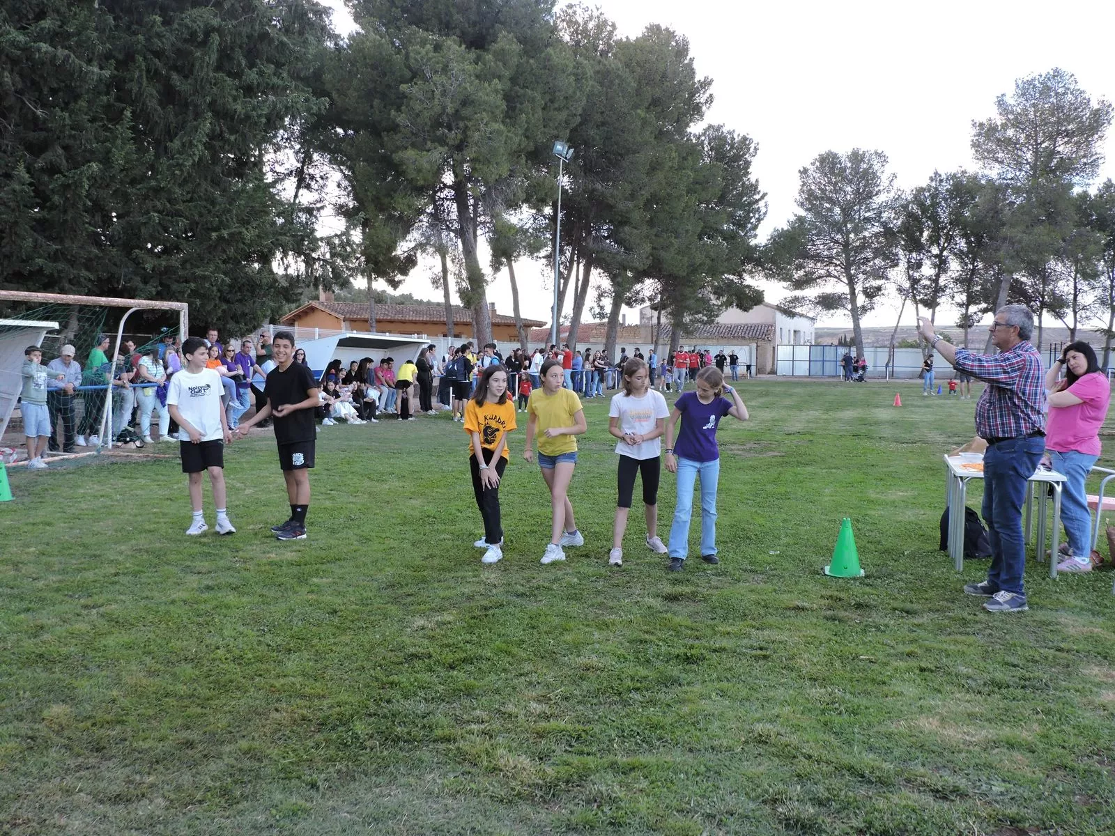 Niños y niñas de 12  y 13 años