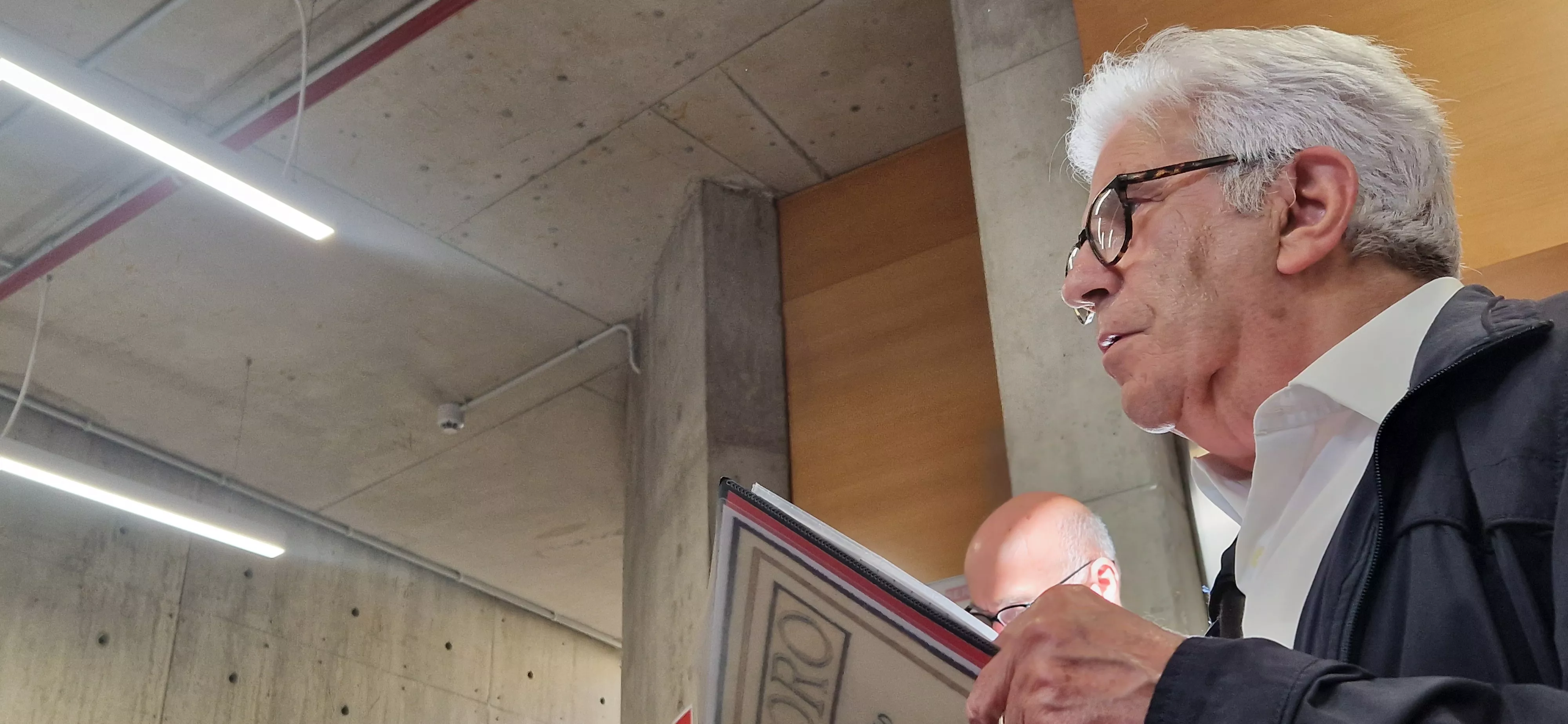 El Coro de la Universidad Ciudadana en el Barriofest 2024. Foto Myriam Martínez