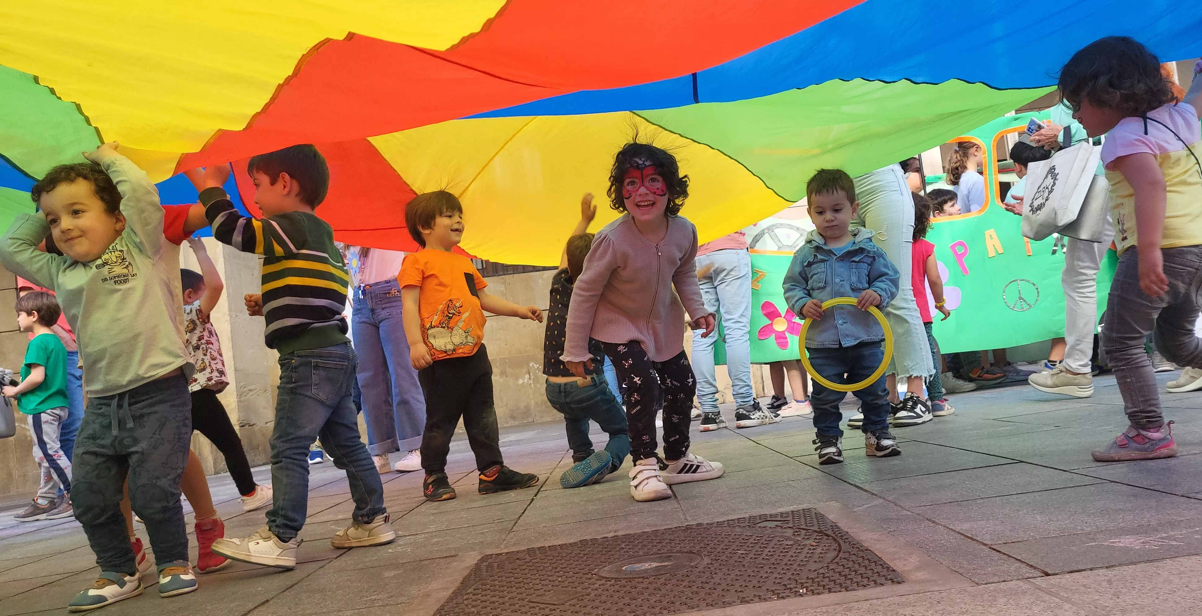 Celebración en Huesca del Día del Juego en la Calle. Foto Mercedes Manterola