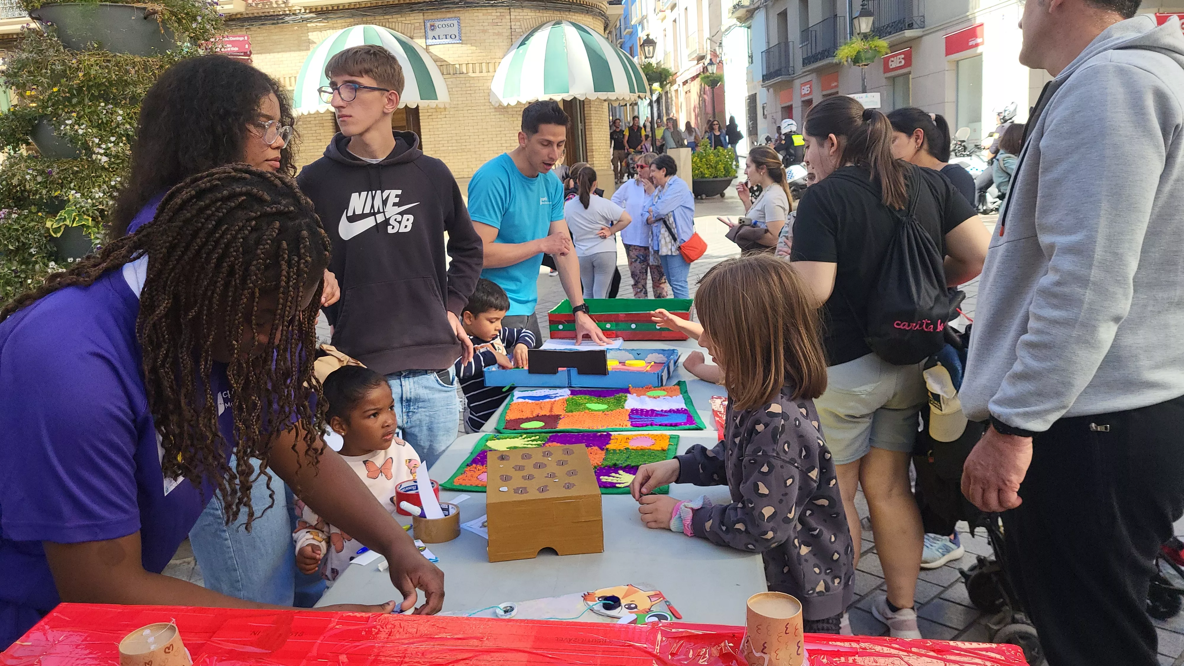 Celebración en Huesca del Día del Juego en la Calle. Foto Mercedes Manterola