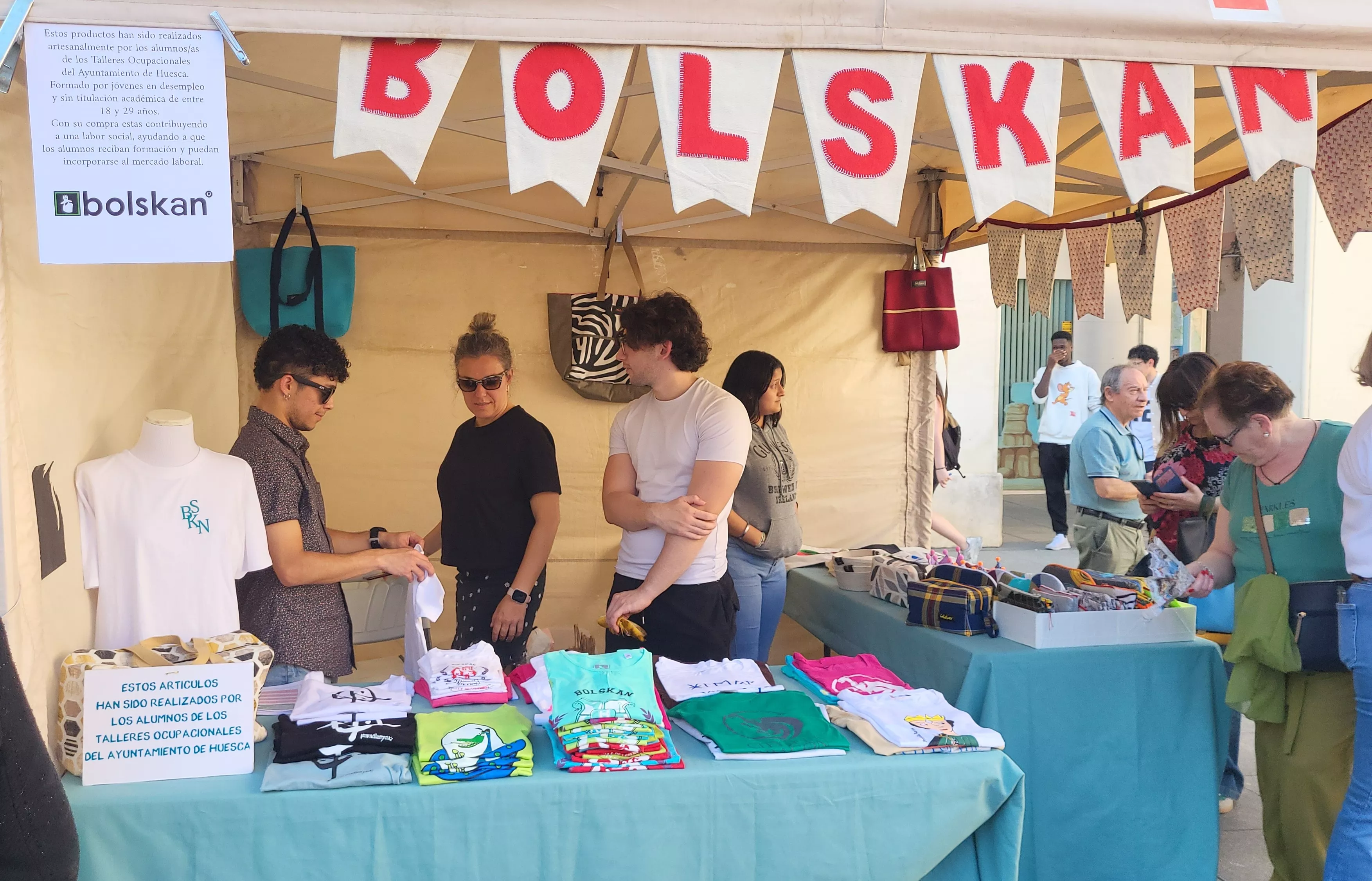  Festival de Moda Re- en la plaza López Allué de Huesca. Foto Mercedes Manterola