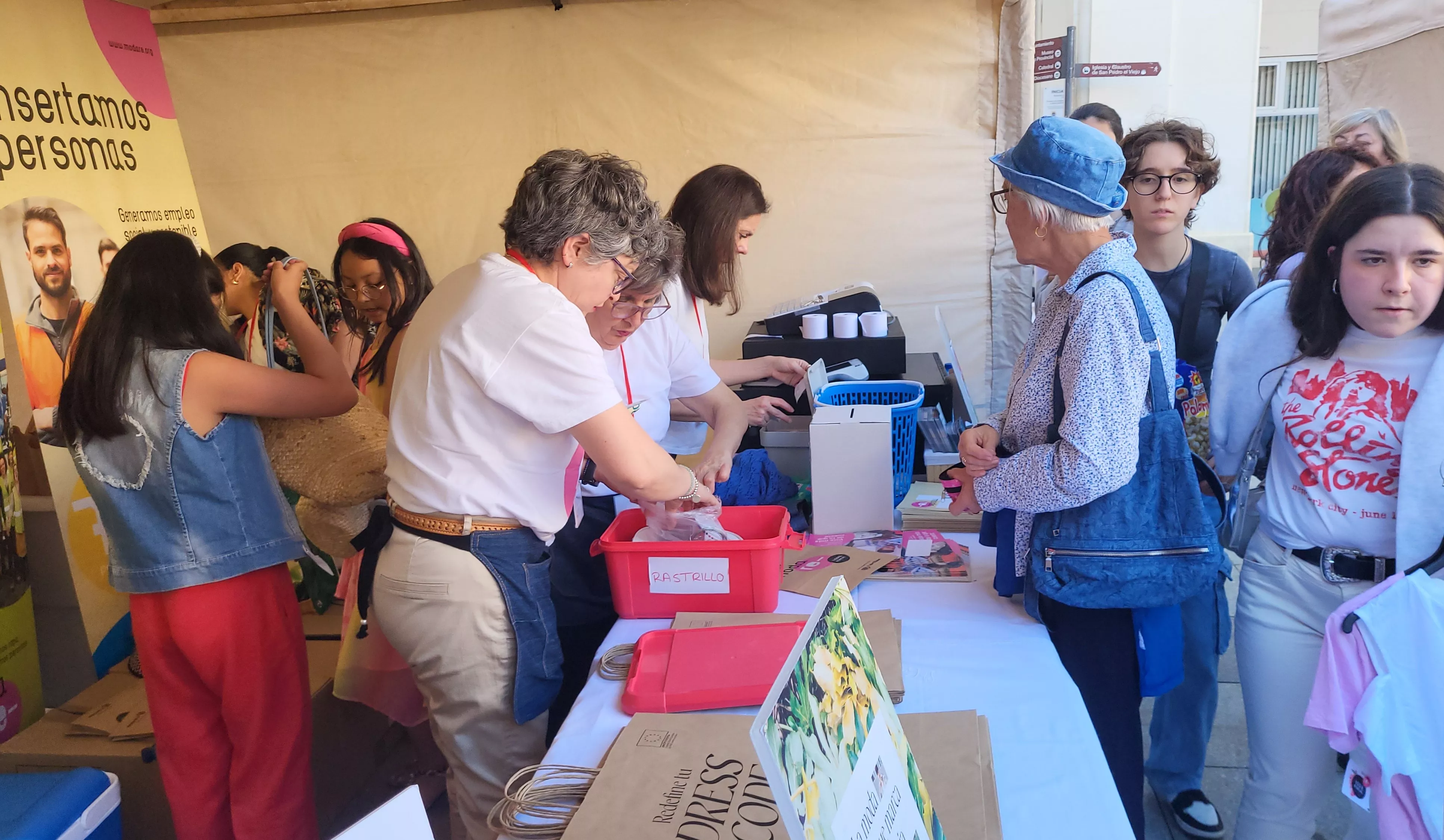 Festival de Moda Re- en la plaza López Allué de Huesca. Foto Mercedes Manterola