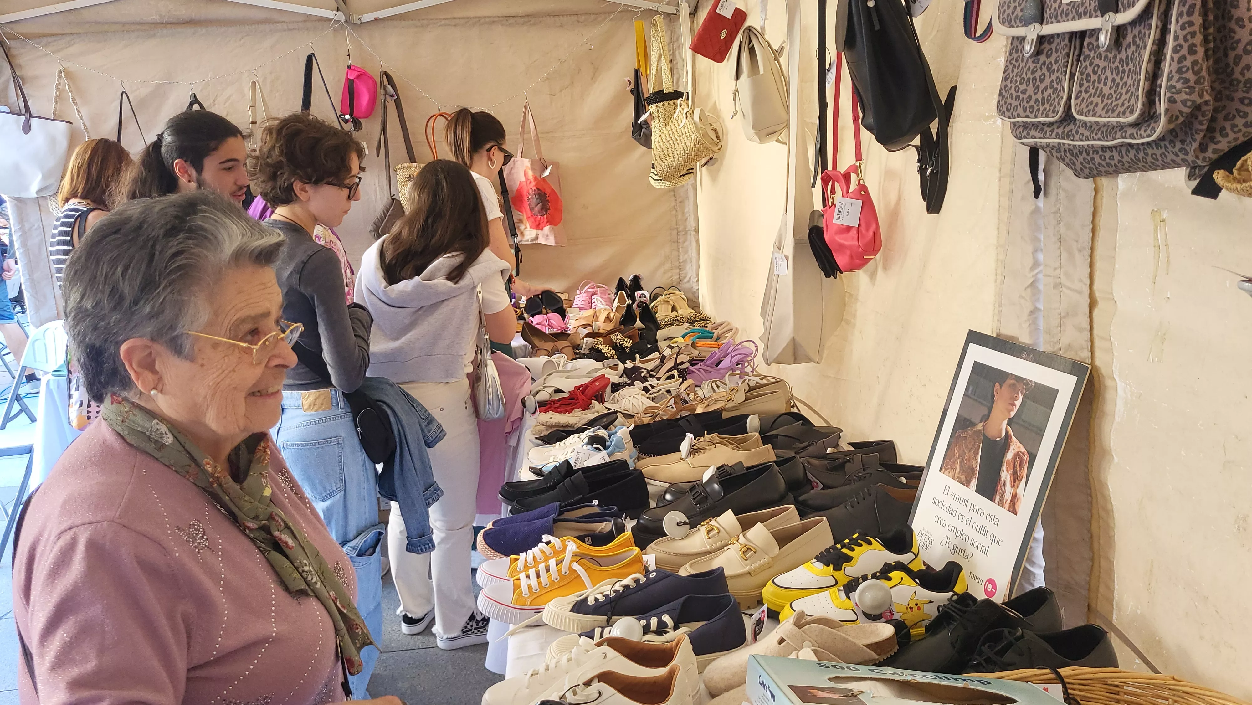  Festival de Moda Re- en la plaza López Allué de Huesca. Foto Mercedes Manterola