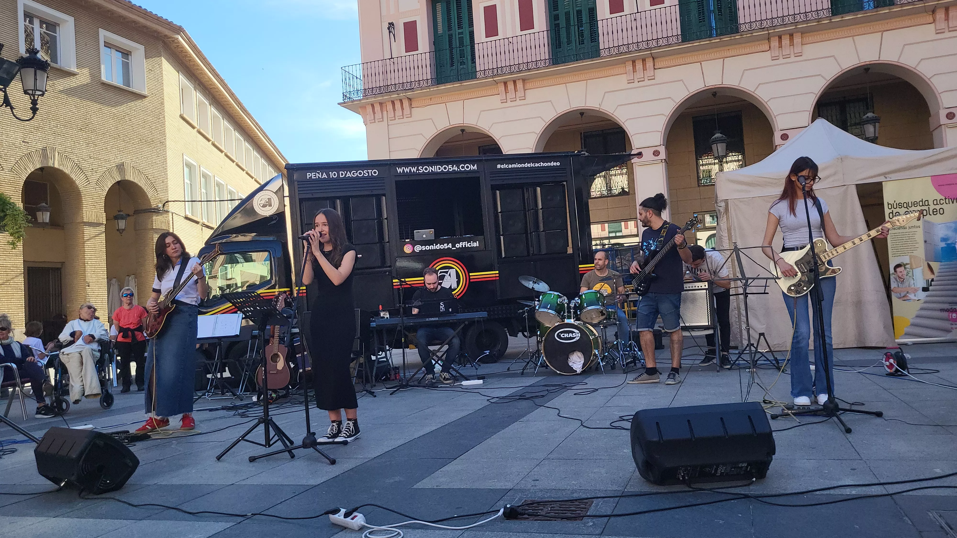  Festival de Moda Re- en la plaza López Allué de Huesca. Foto Mercedes Manterola