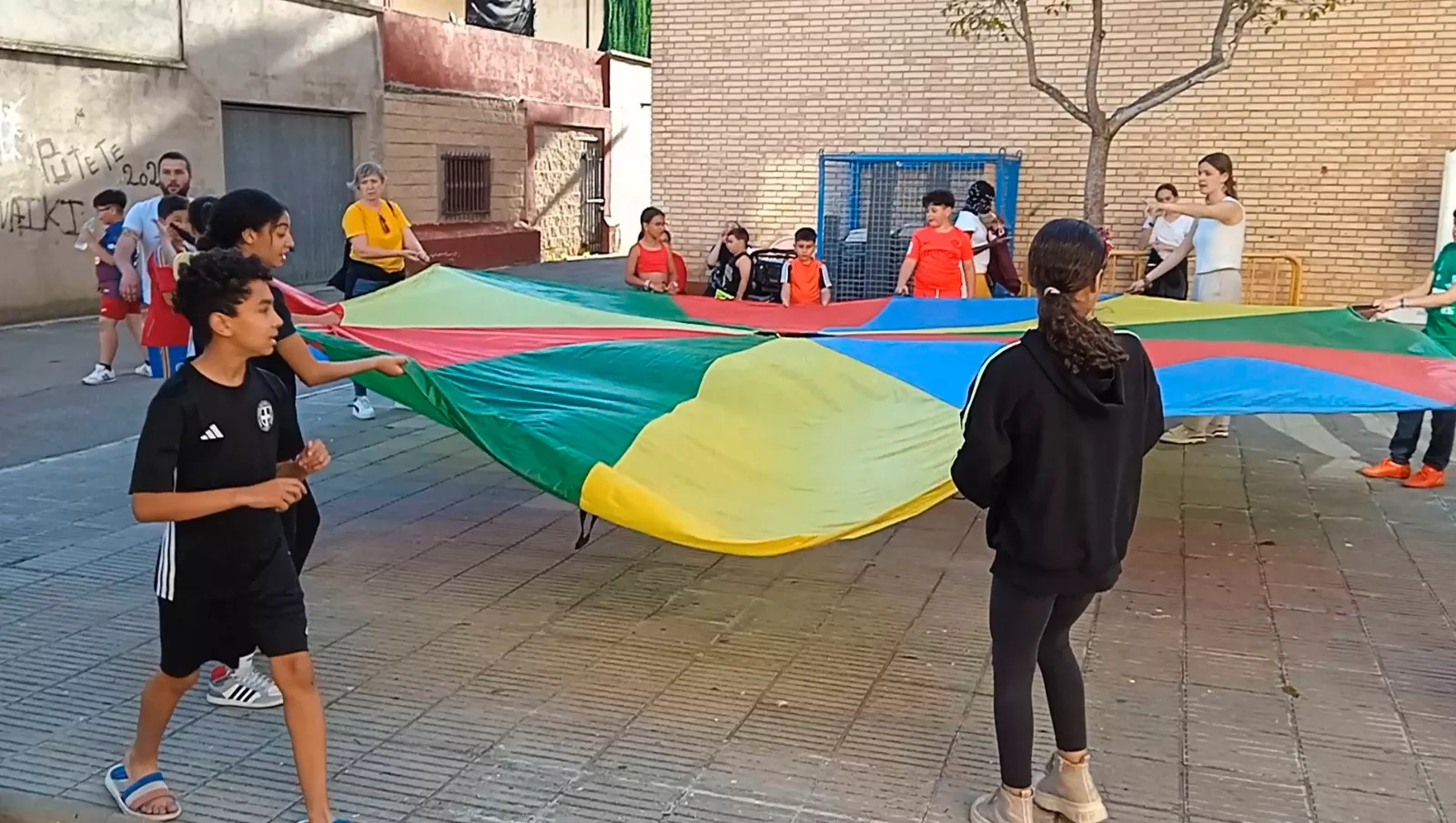 Actividades en el Barriofest 2024.