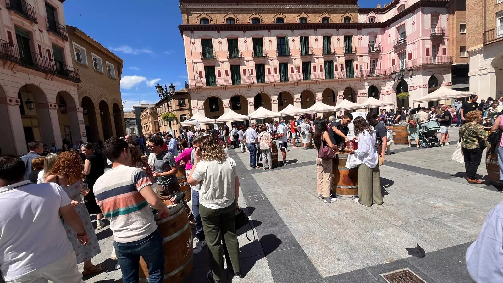 Huesca acoge el tour de la Ruta del Vino Somontano. Foto Mercedes Manterola