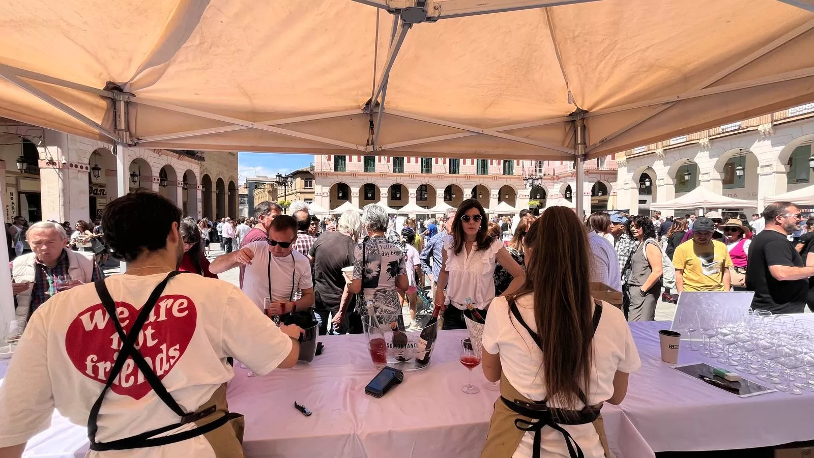 Huesca acoge el tour de la Ruta del Vino Somontano. Foto Mercedes Manterola